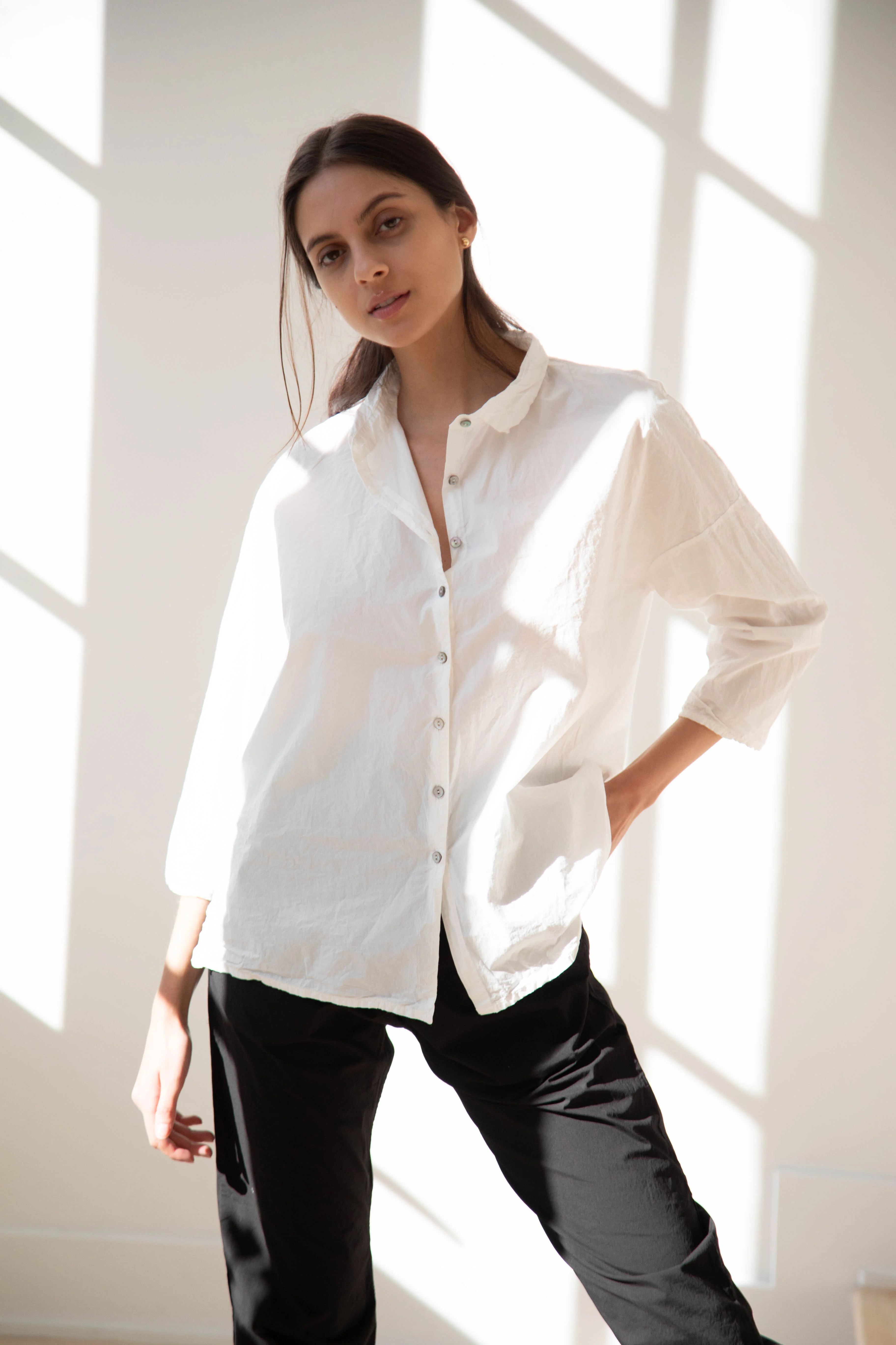 Album di Famiglia | TC Cotton Short Collar Shirt in Milk - Image 12