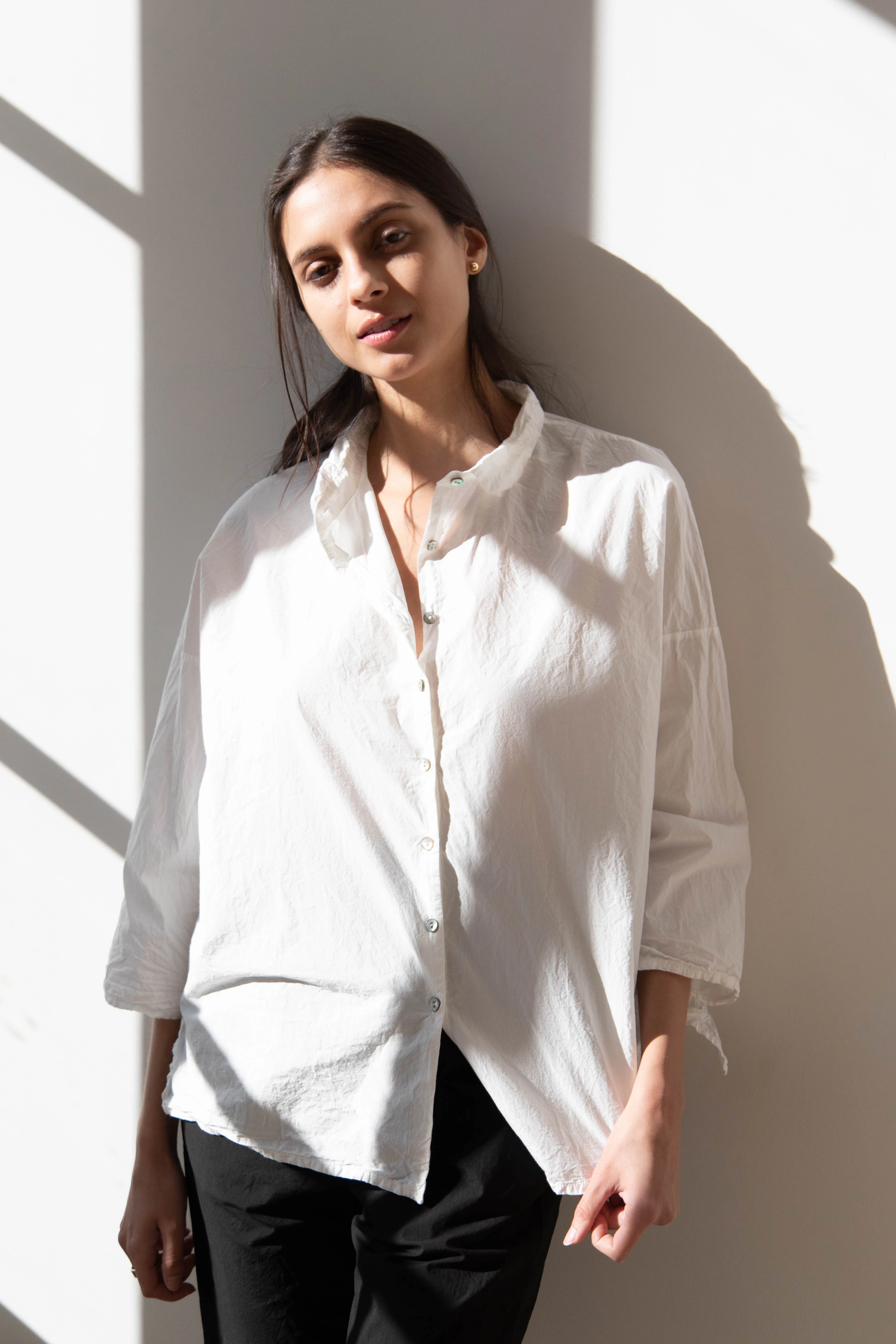 Album di Famiglia | TC Cotton Short Collar Shirt in Milk - Image 15
