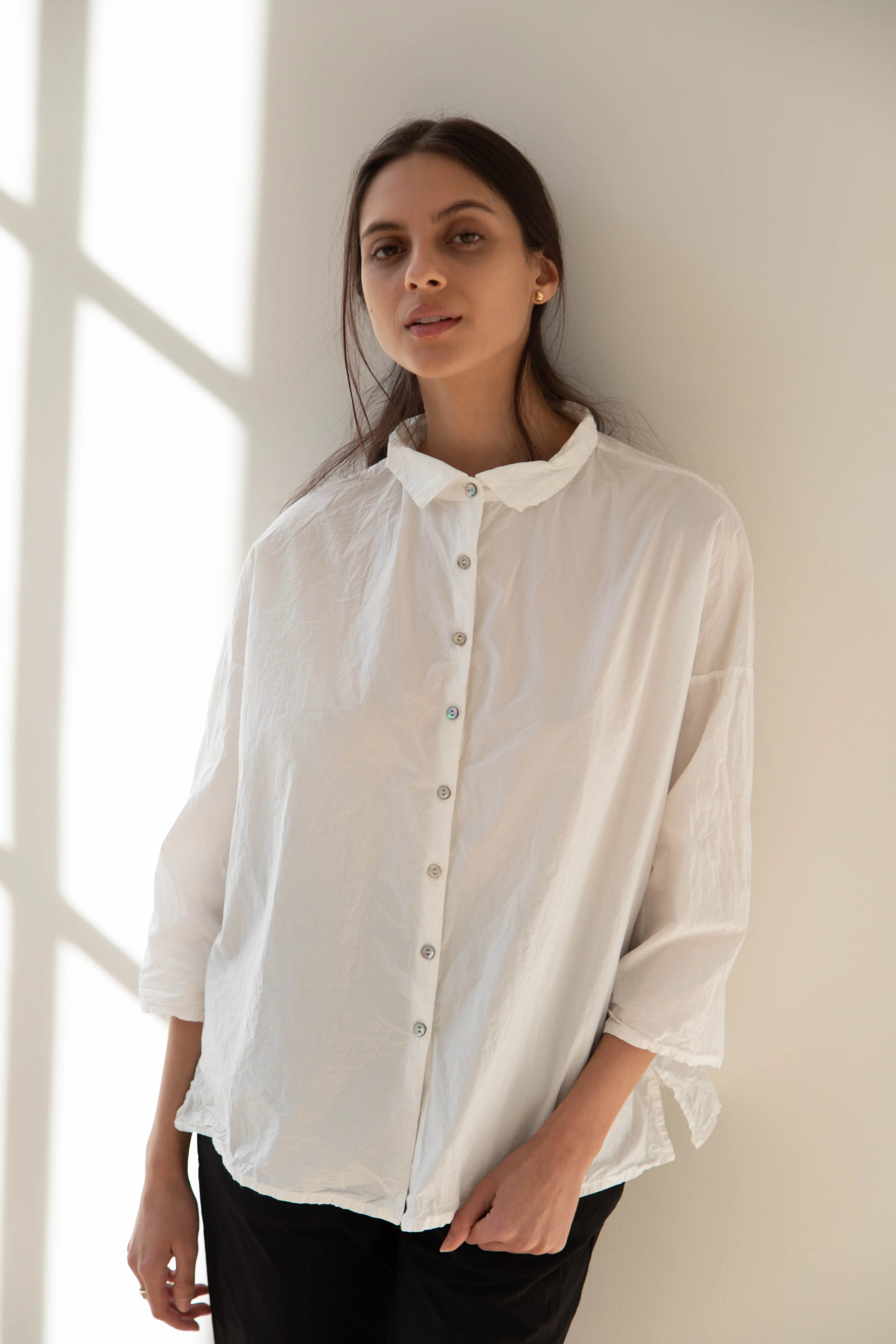 Album di Famiglia | TC Cotton Short Collar Shirt in Milk - Image 2