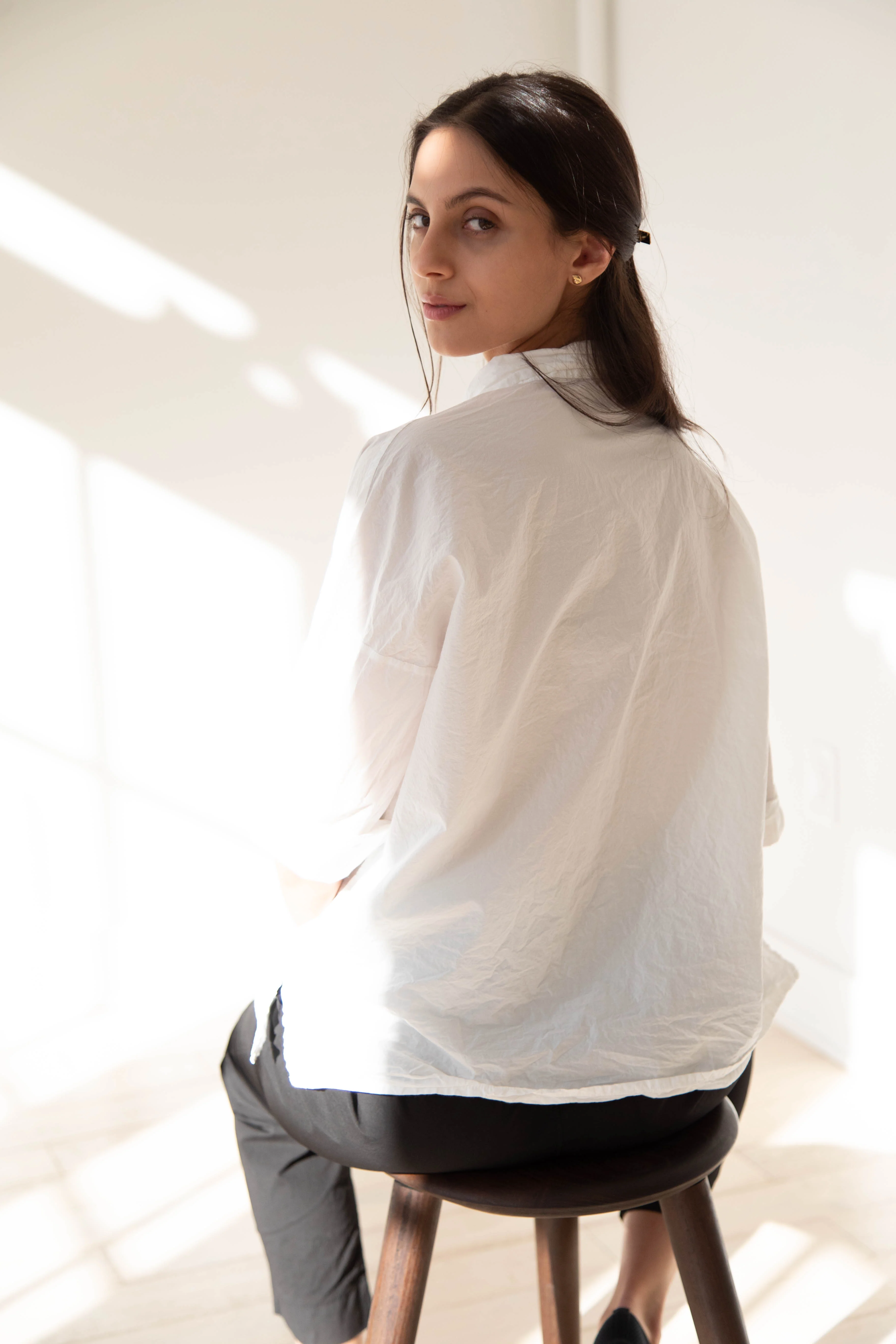 Album di Famiglia | TC Cotton Short Collar Shirt in Milk - Image 4