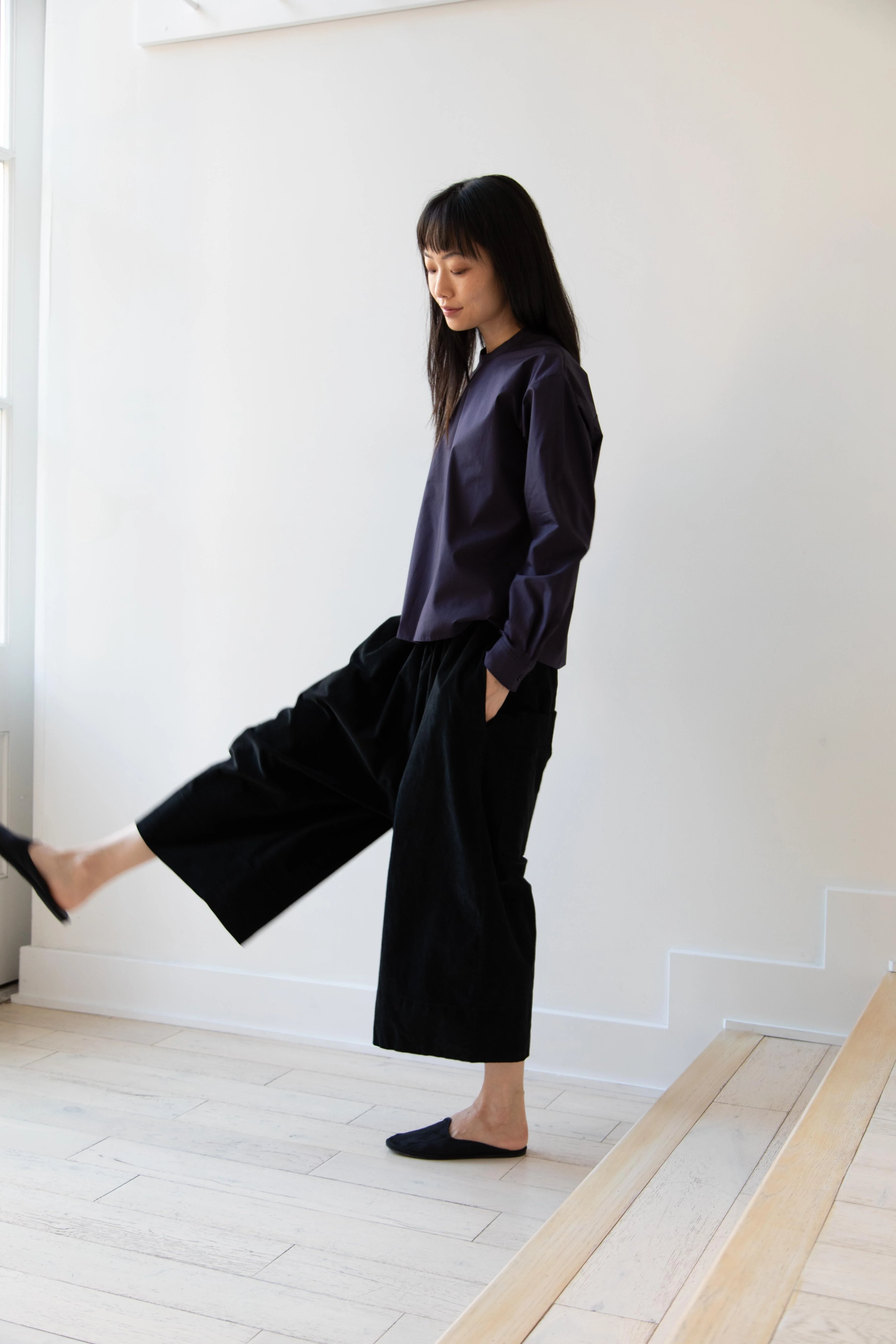Album di Famiglia | Velvet Wide Trousers in Black - Image 10