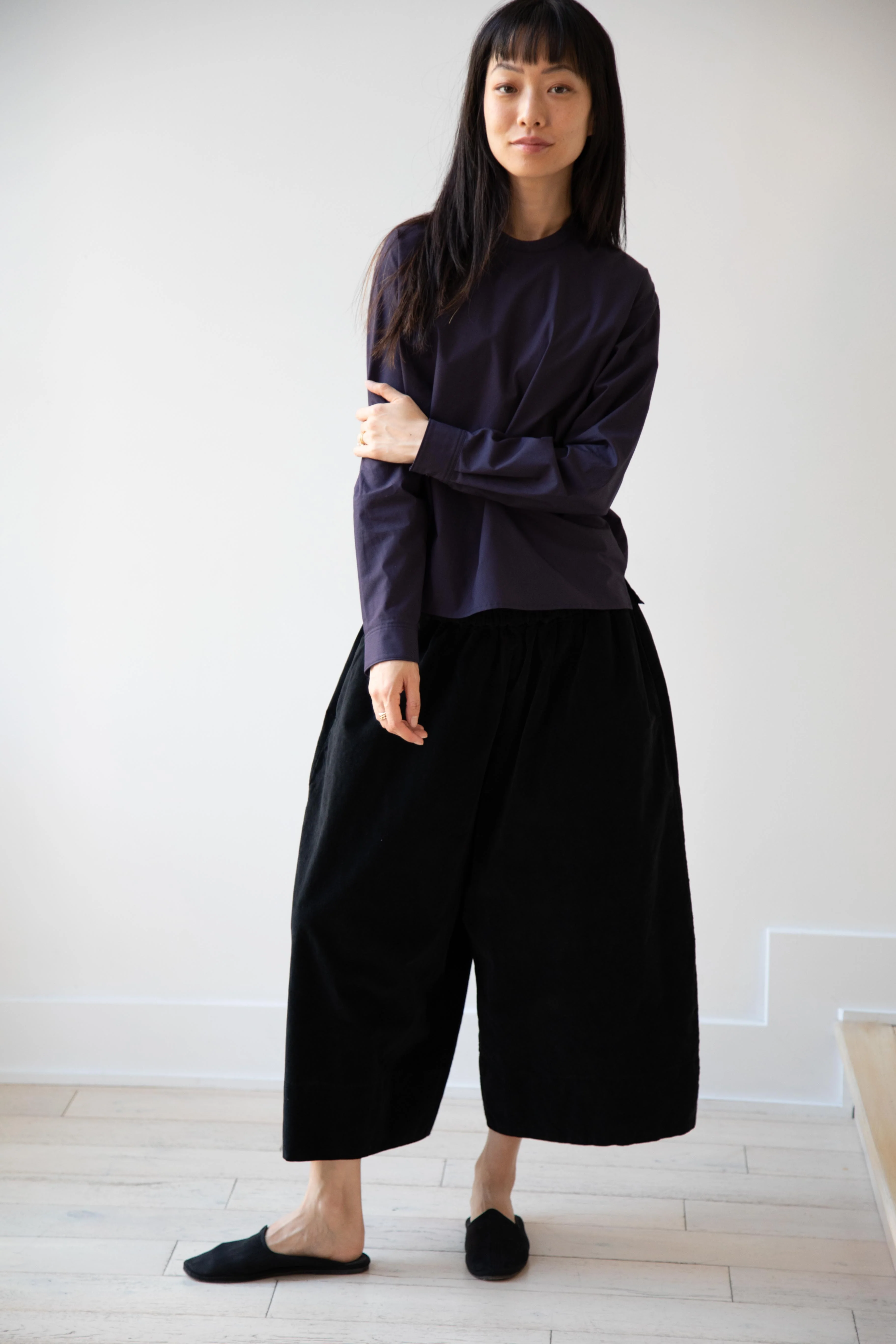 Album di Famiglia | Velvet Wide Trousers in Black - Image 12
