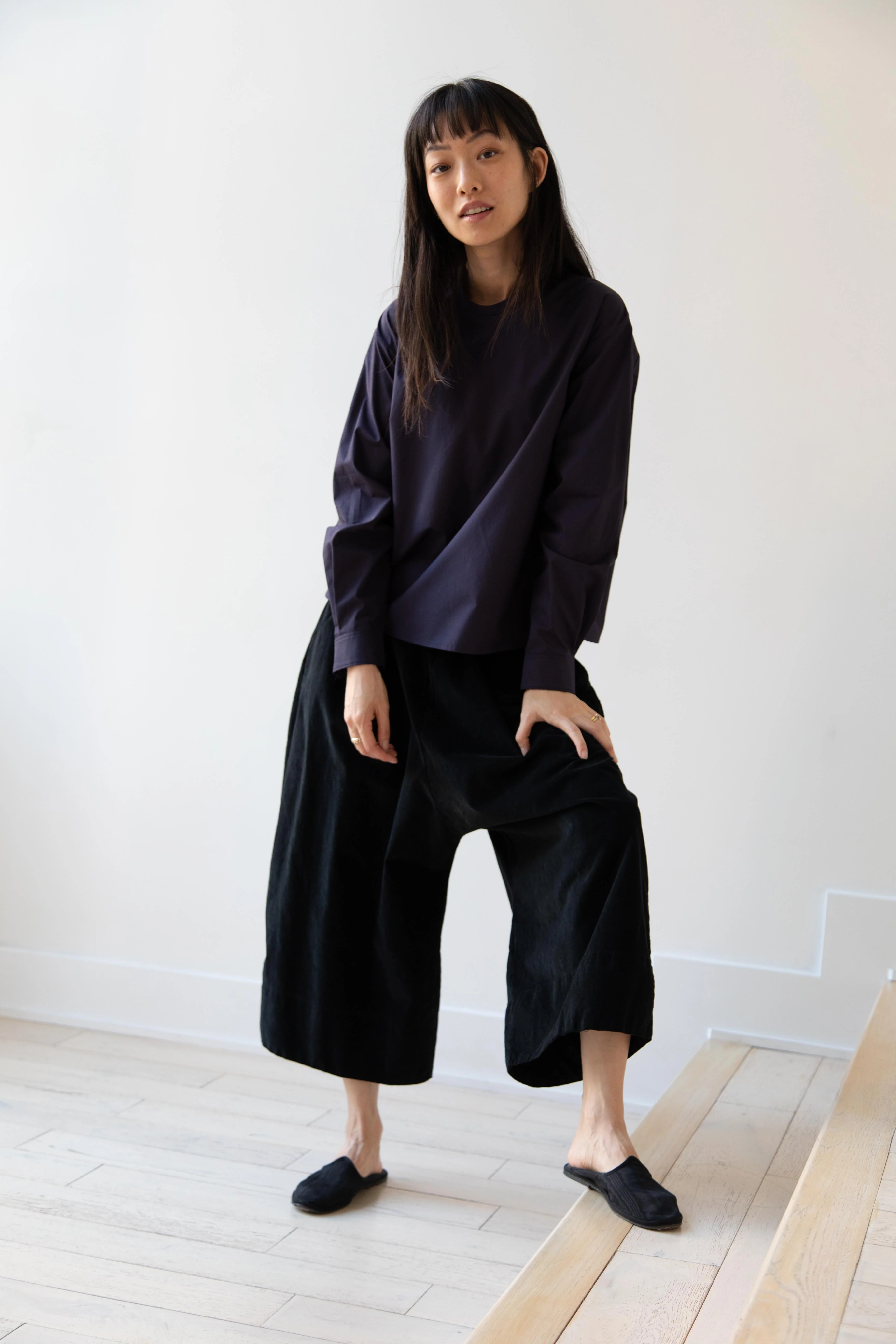 Album di Famiglia | Velvet Wide Trousers in Black - Image 14