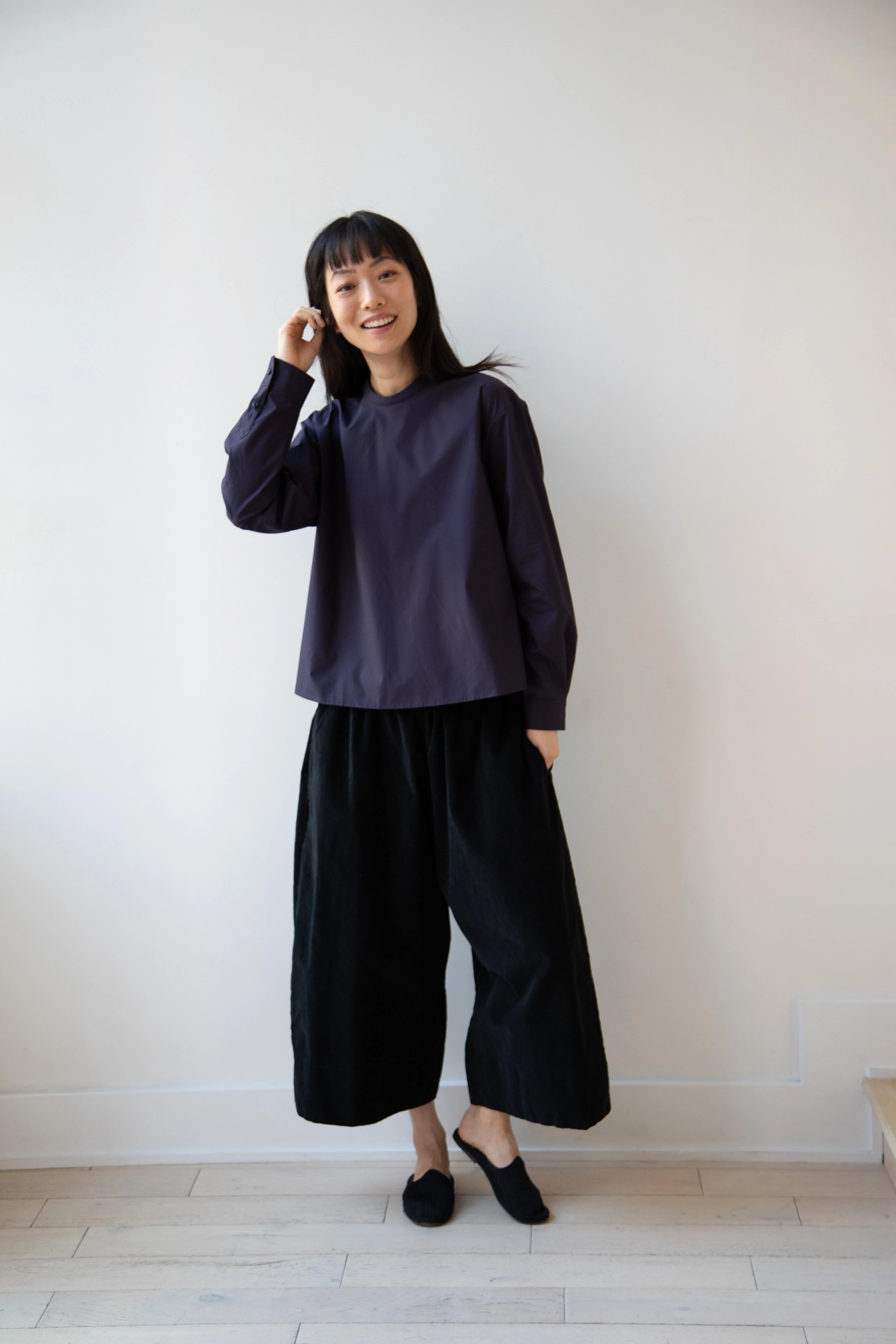 Album di Famiglia | Velvet Wide Trousers in Black - Image 19