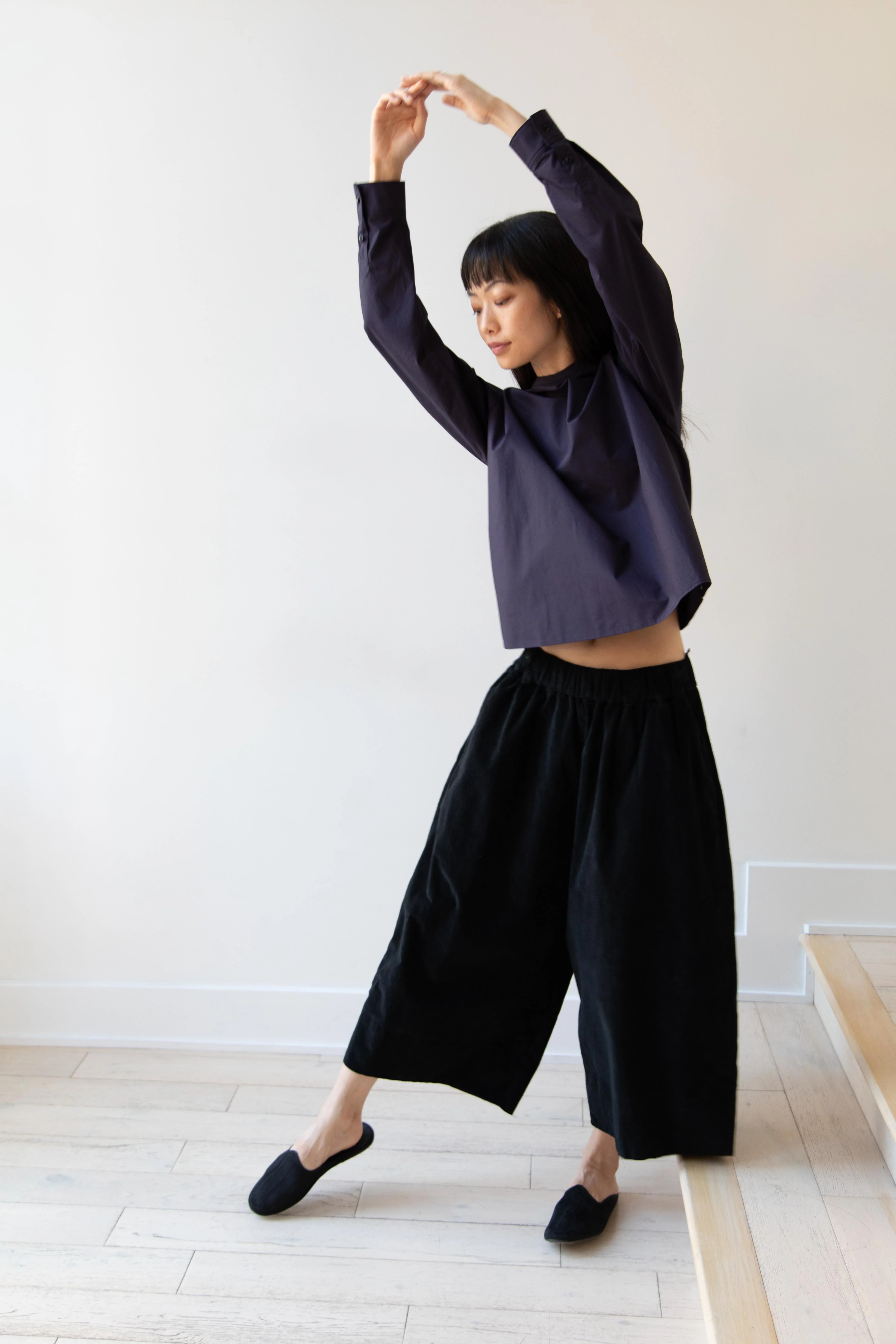 Album di Famiglia | Velvet Wide Trousers in Black - Image 23