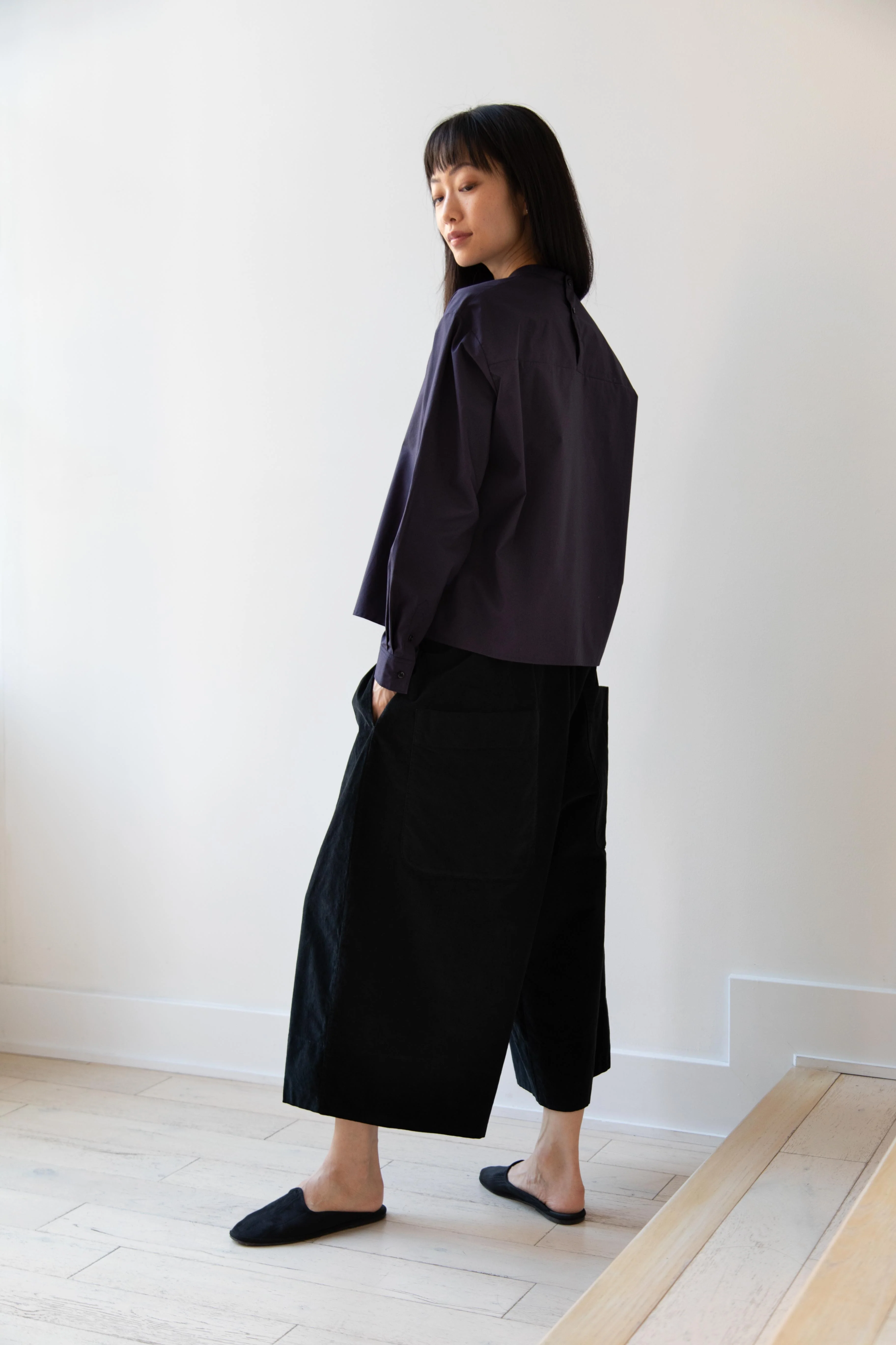 Album di Famiglia | Velvet Wide Trousers in Black - Image 8