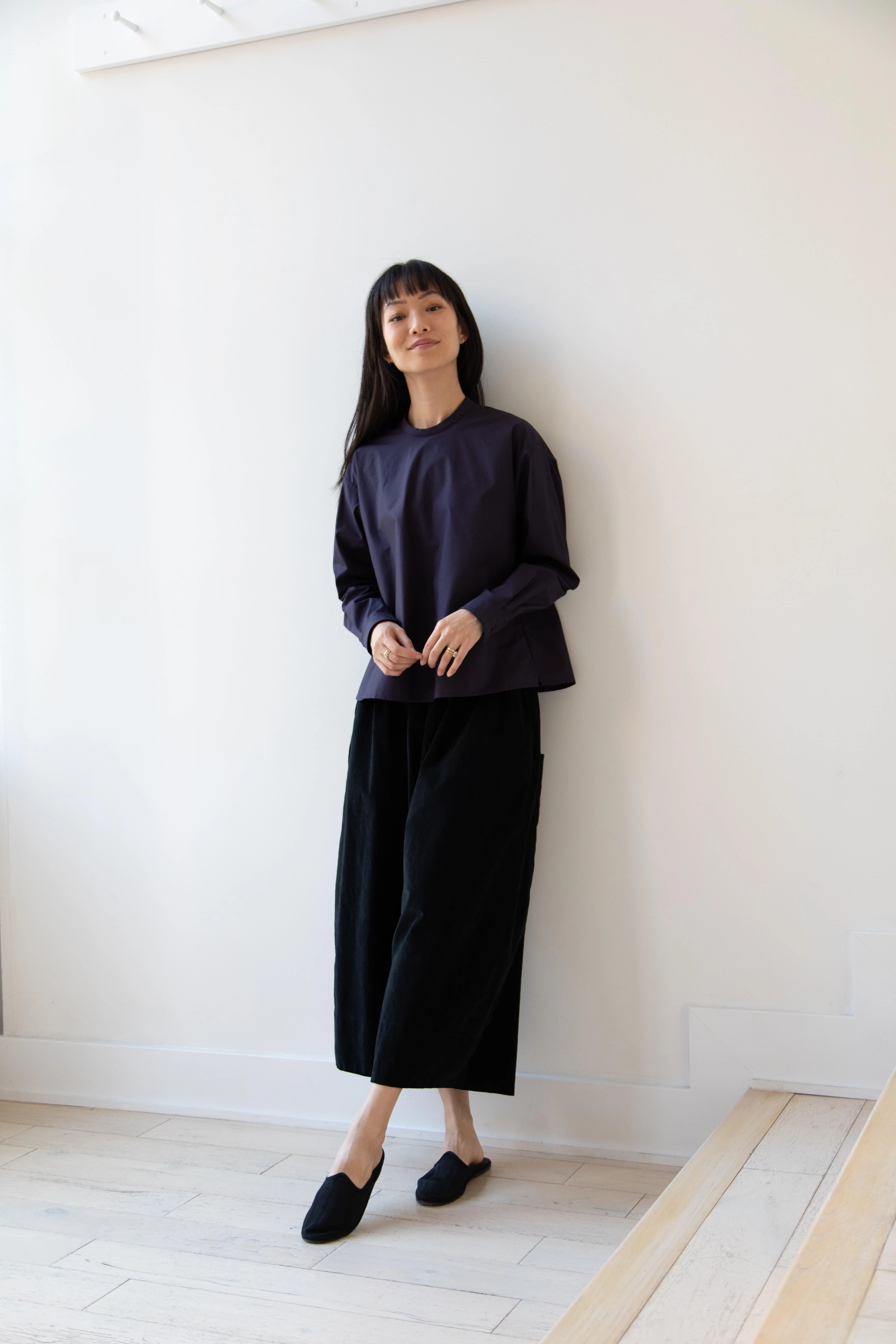 Album di Famiglia | Velvet Wide Trousers in Black - Image 9