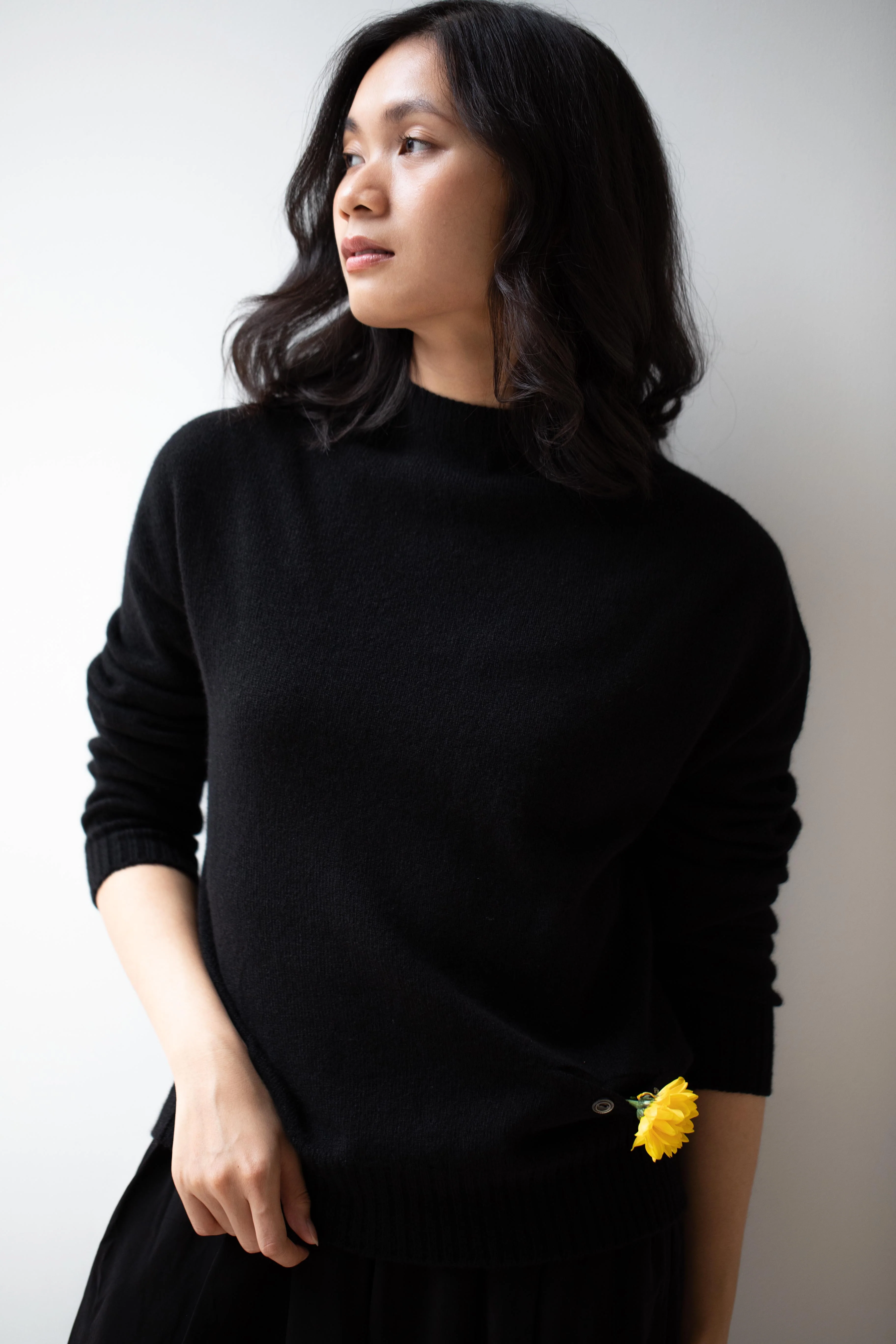 Antipast | Cashmere Sweater in Black - Image 26