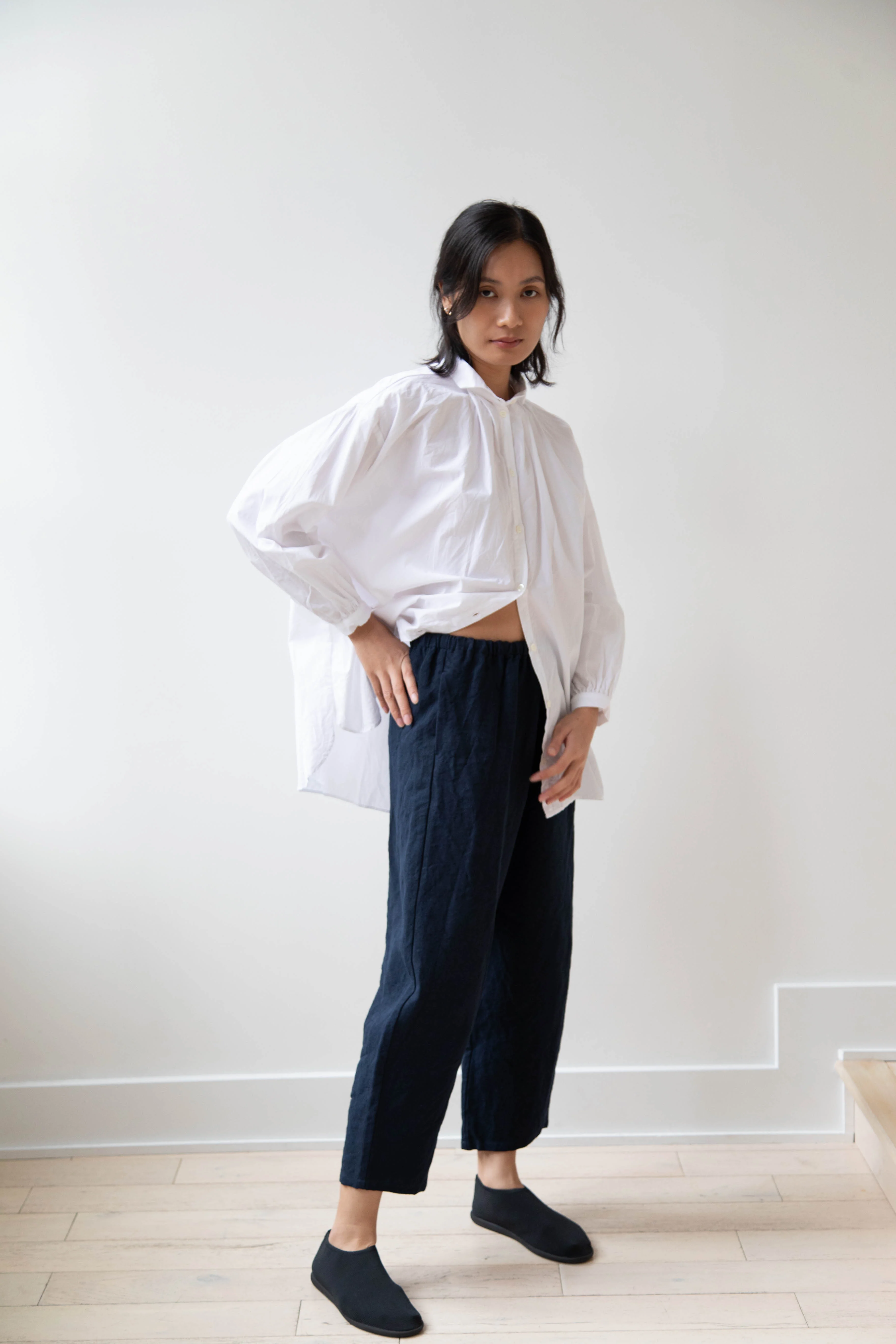 Apuntob | Heavy Linen Classic Trouser in Blue - Image 6