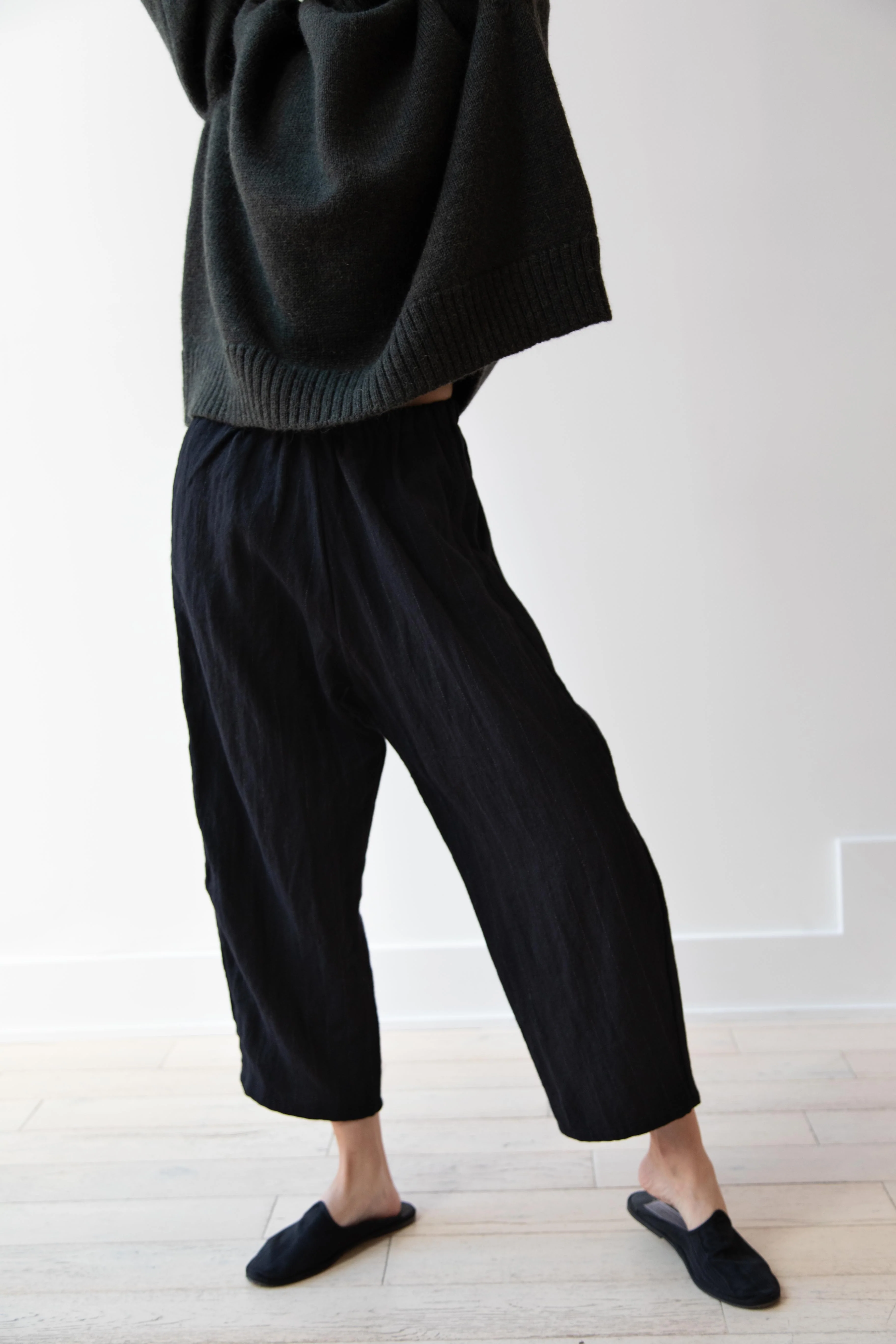 Apuntob | Pinstripe Wool Linen Trouser in Black - Image 3