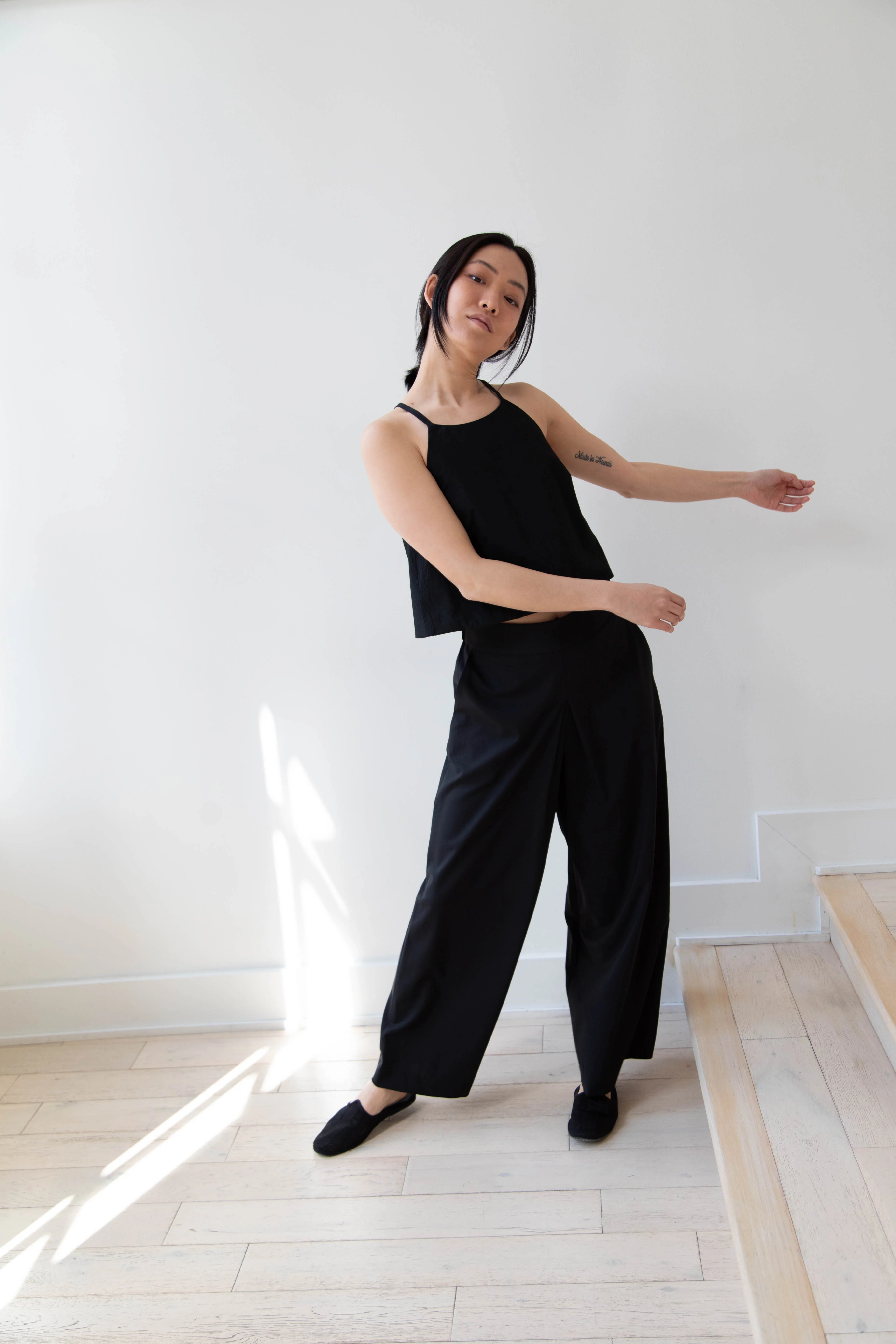Arts & Science | Back Gum Tuck Culottes in Black - Image 9