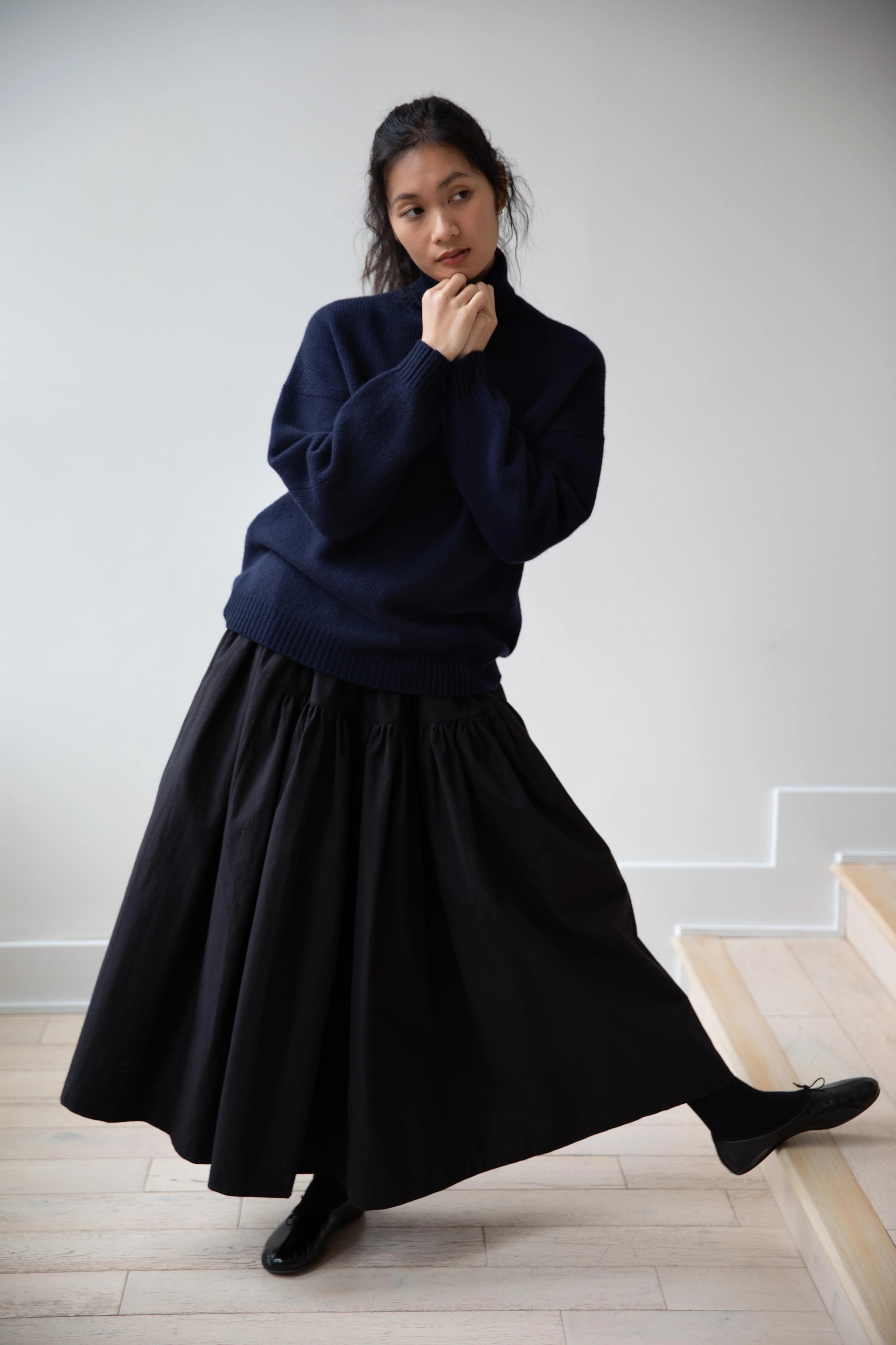 Arts & Science | Back Line Turtleneck Sweater in Navy - Image 10