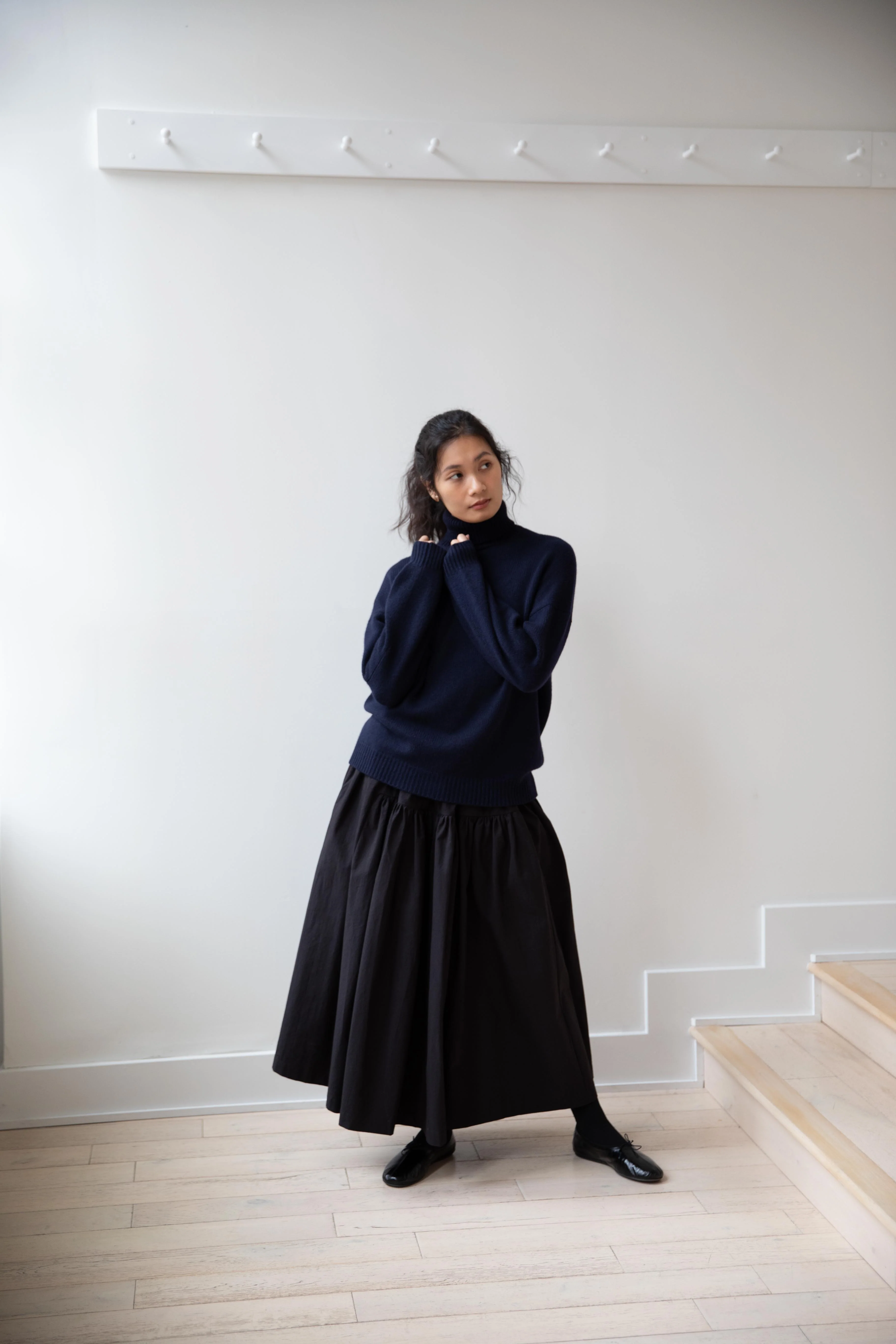Arts & Science | Back Line Turtleneck Sweater in Navy - Image 17