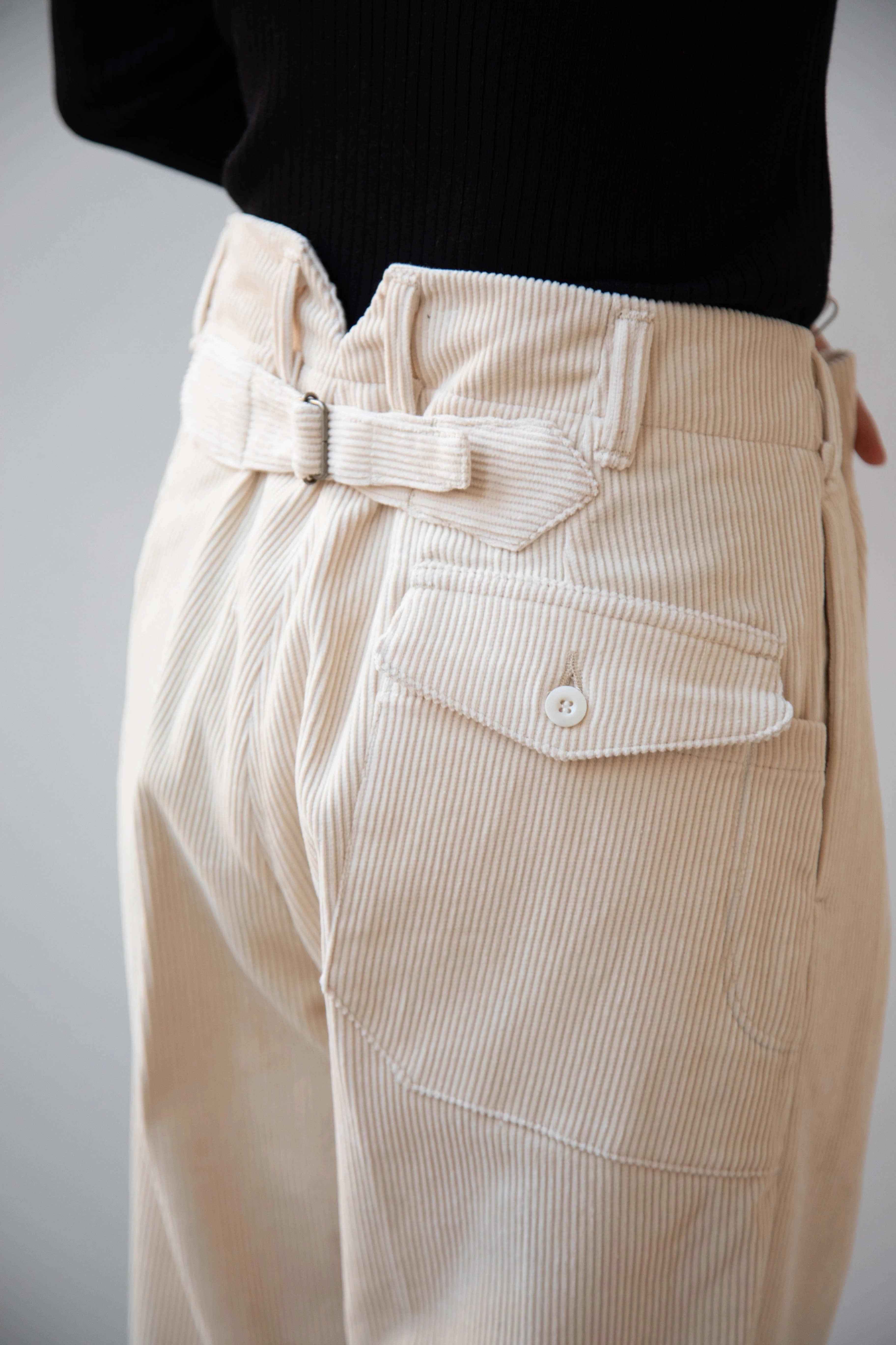 Aseedonclöud | HW Corduroy Slacks in Off White - Image 36
