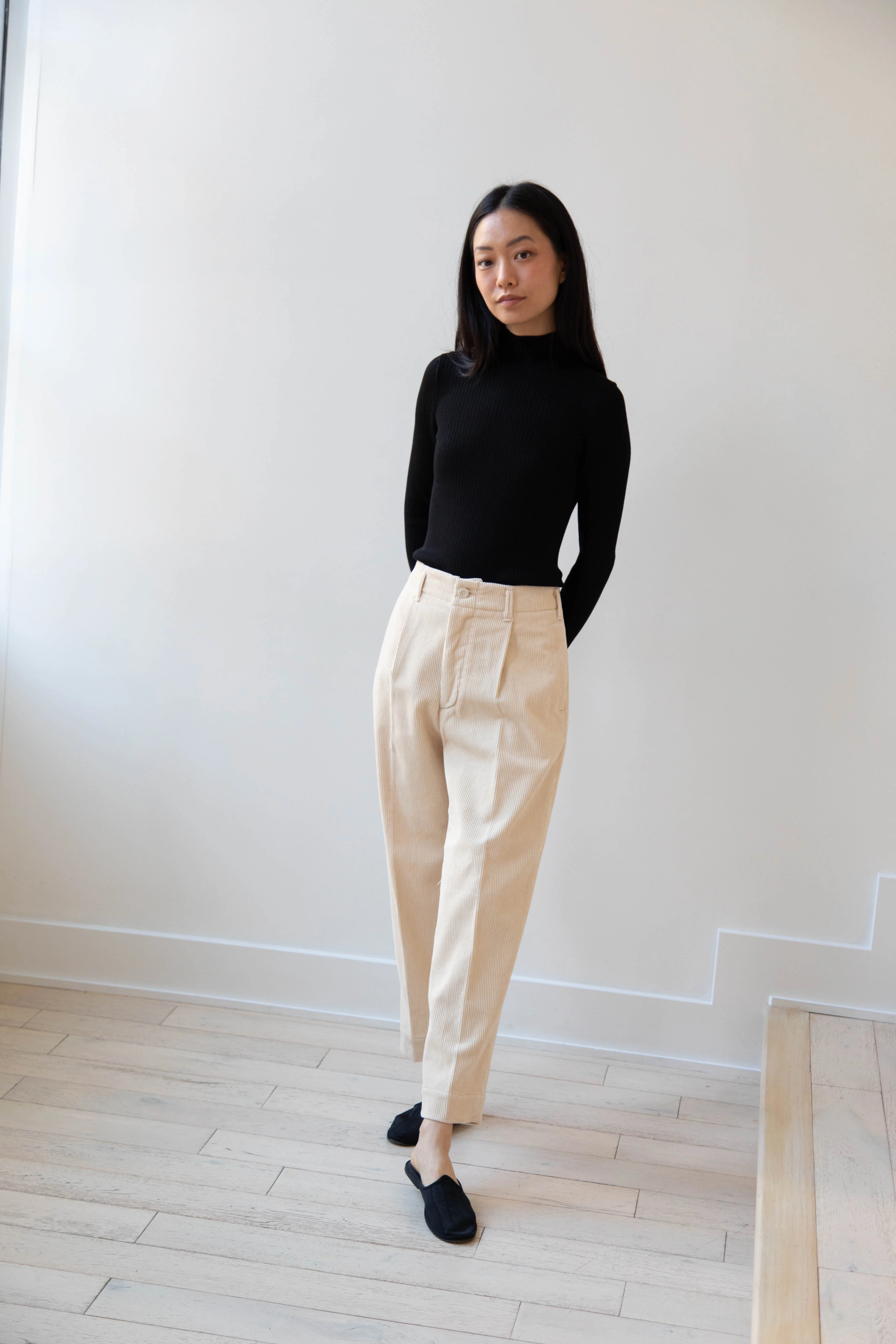 Aseedonclöud | HW Corduroy Slacks in Off White - Image 9
