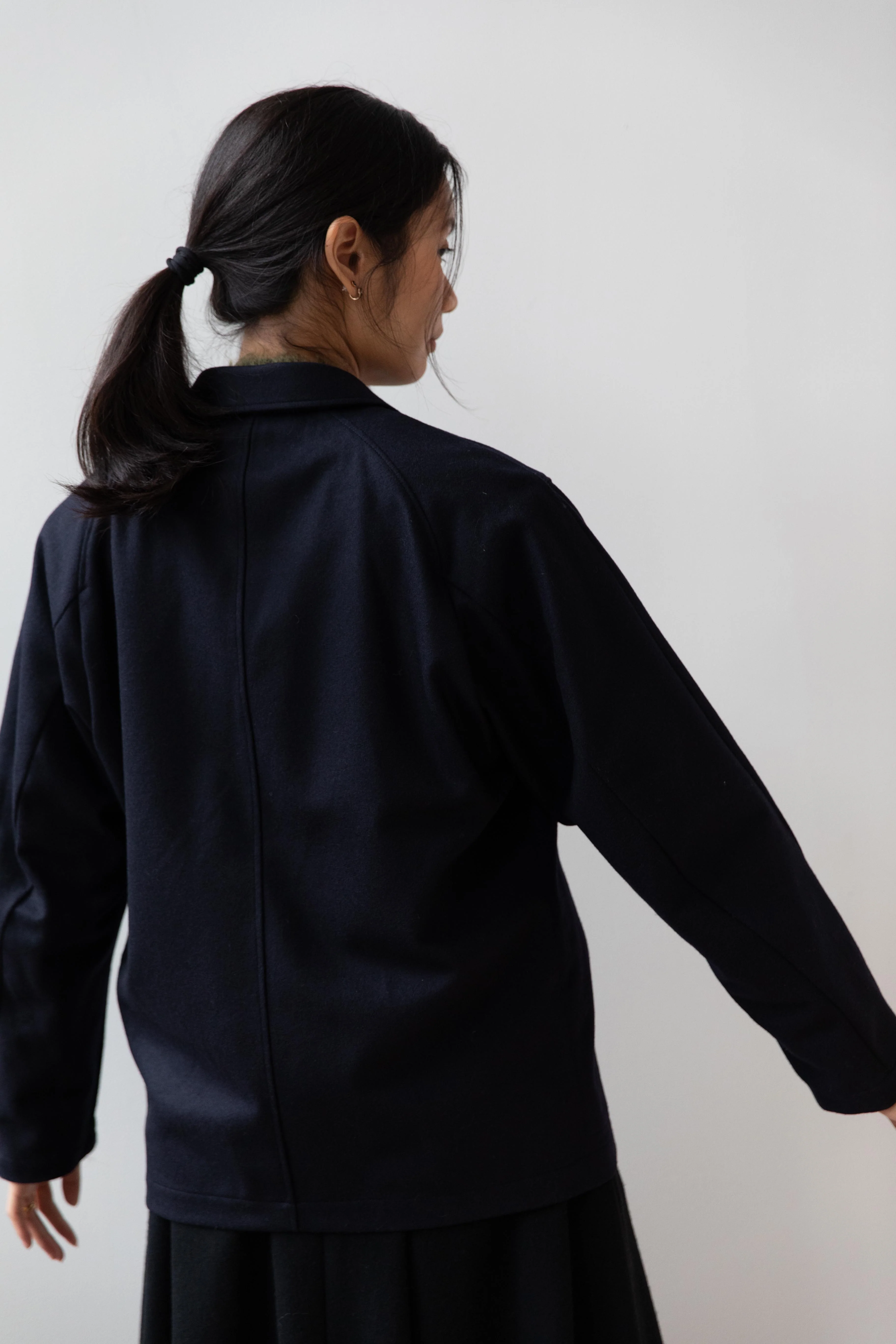 Aseedonclöud | HW Handsfree Jacket in Navy - Image 14