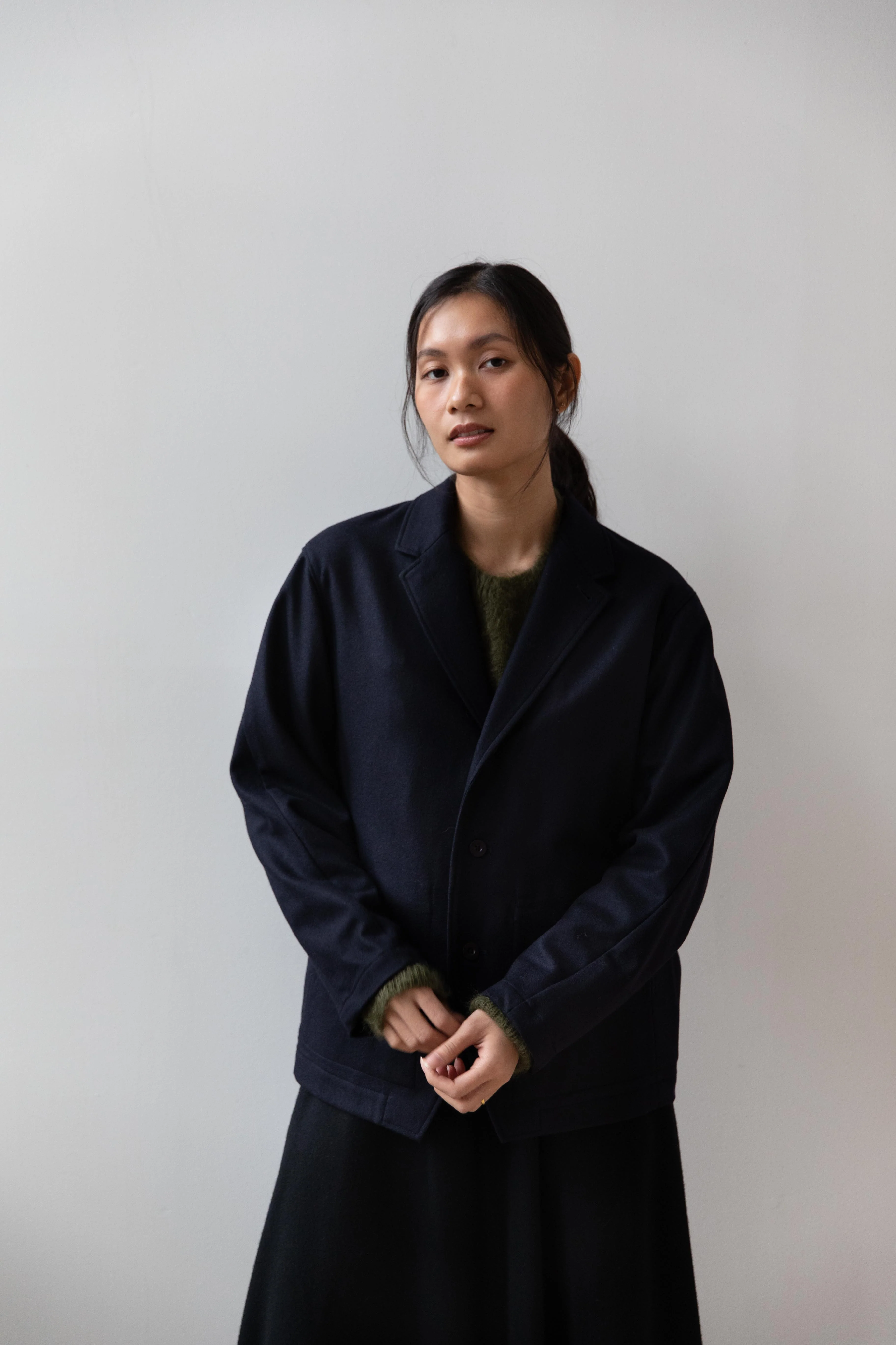 Aseedonclöud | HW Handsfree Jacket in Navy - Image 2