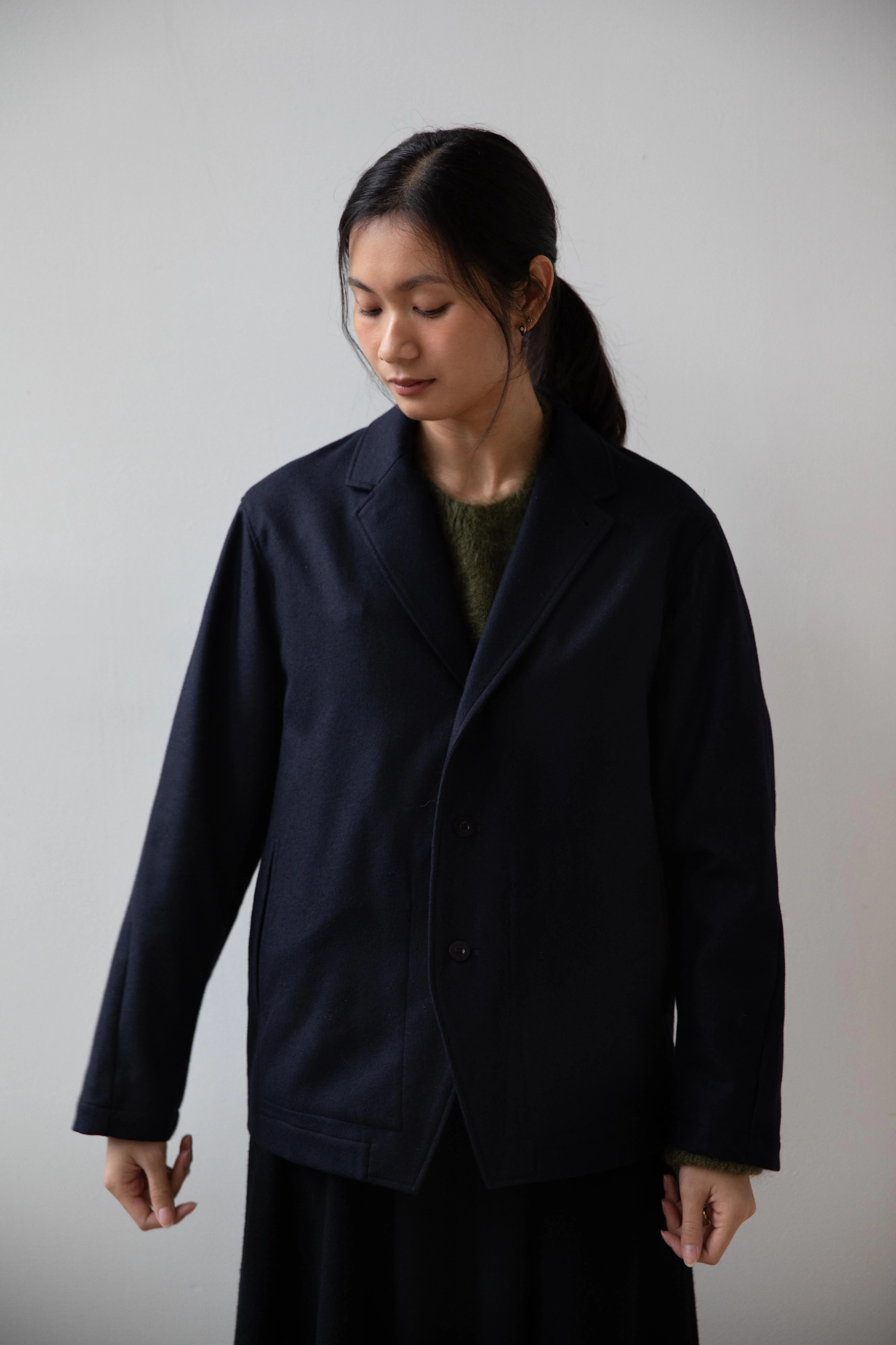 Aseedonclöud | HW Handsfree Jacket in Navy - Image 5