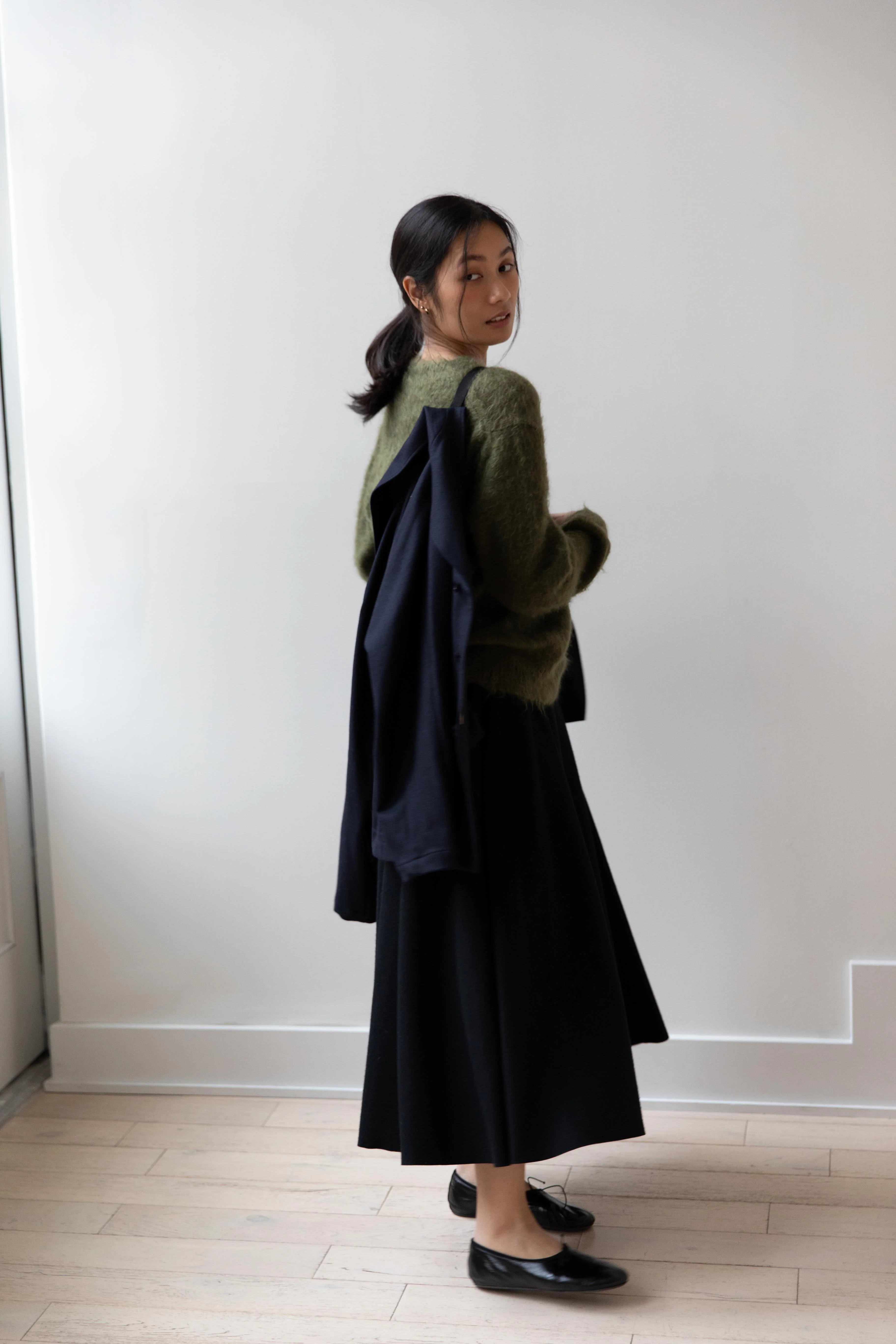 Aseedonclöud | HW Handsfree Jacket in Navy - Image 8