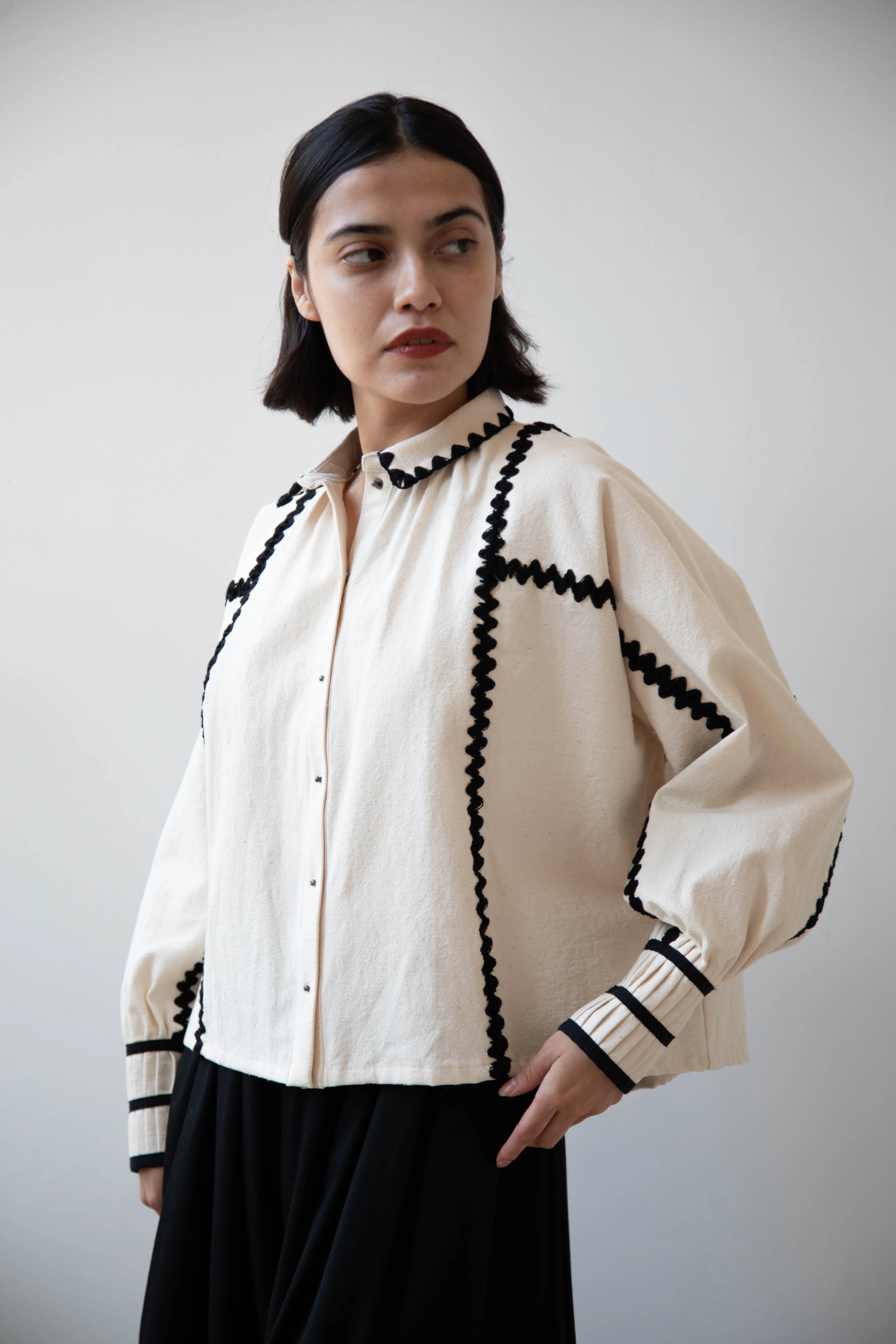 Aseedonclöud | Shepherd Blouse in Off White - Image 12