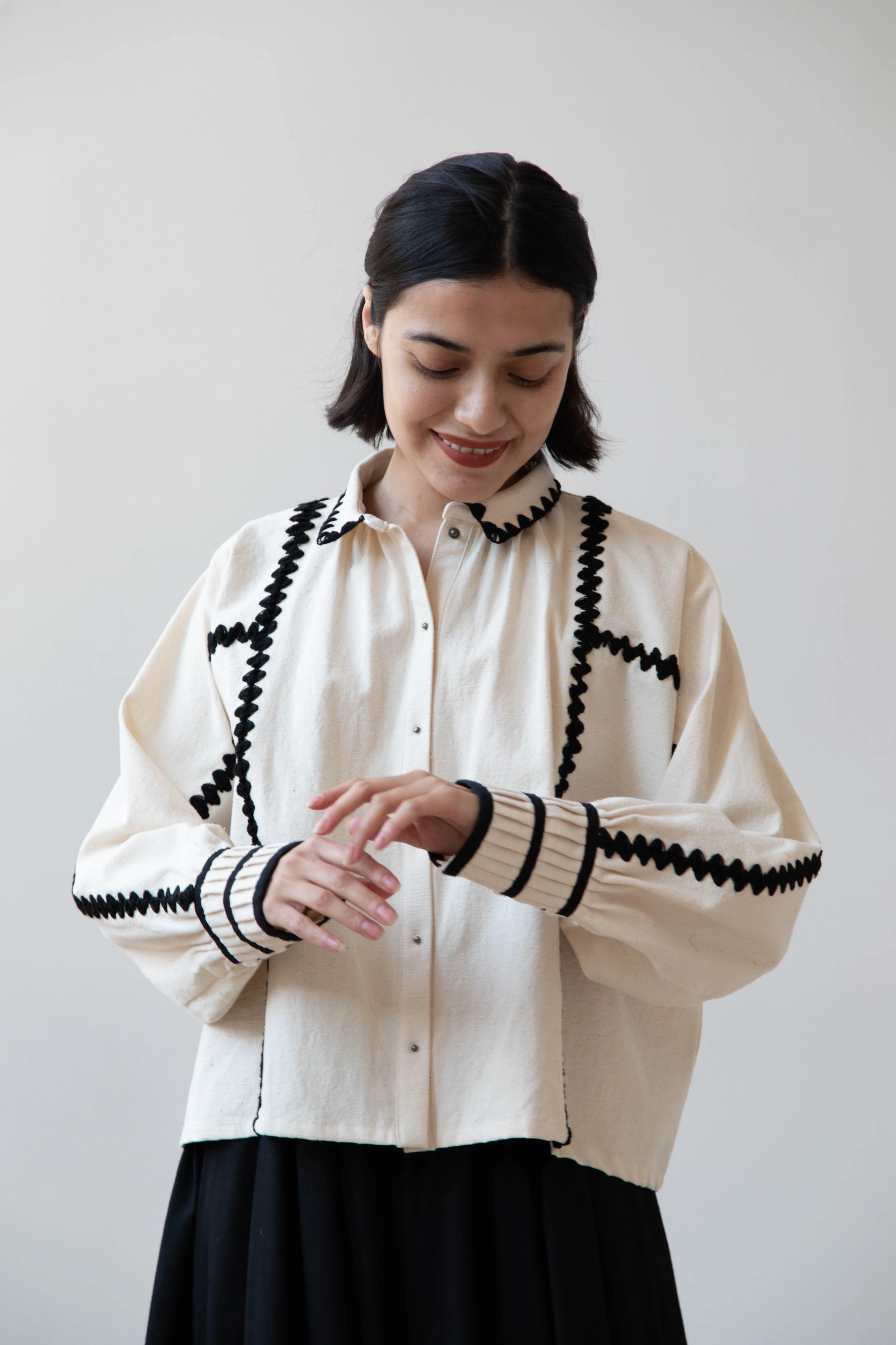 Aseedonclöud | Shepherd Blouse in Off White - Image 17