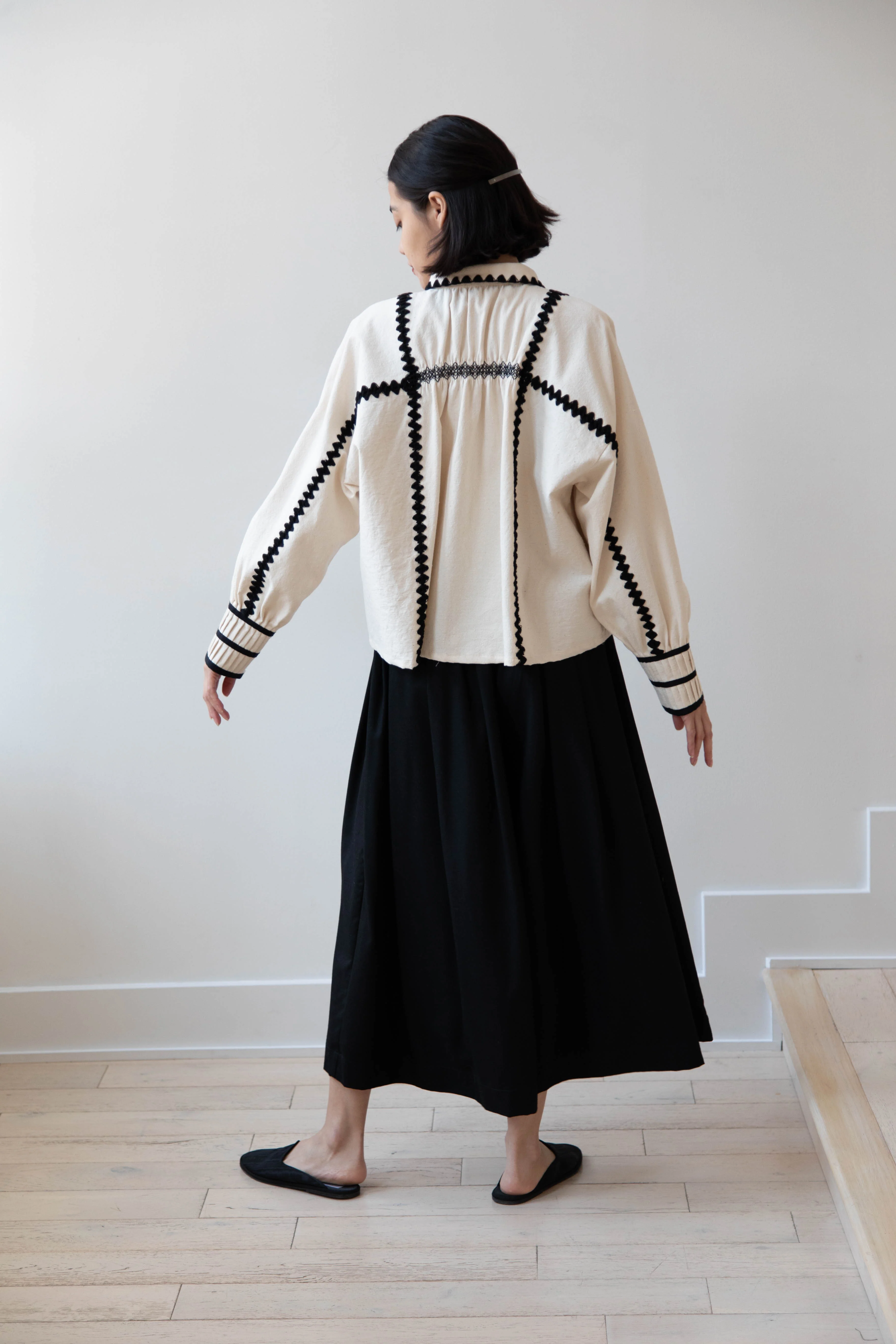 Aseedonclöud | Shepherd Blouse in Off White - Image 18