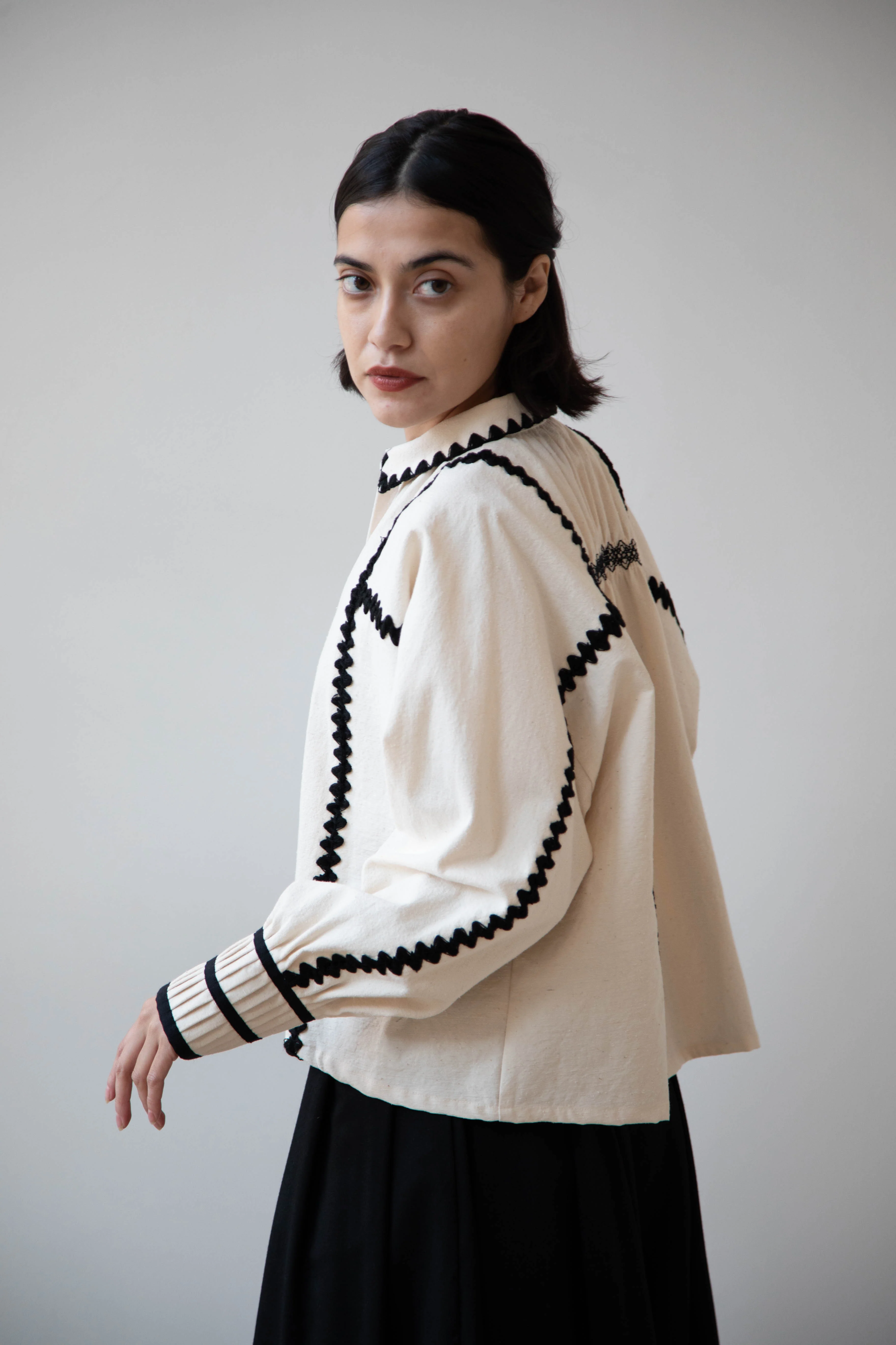 Aseedonclöud | Shepherd Blouse in Off White - Image 21