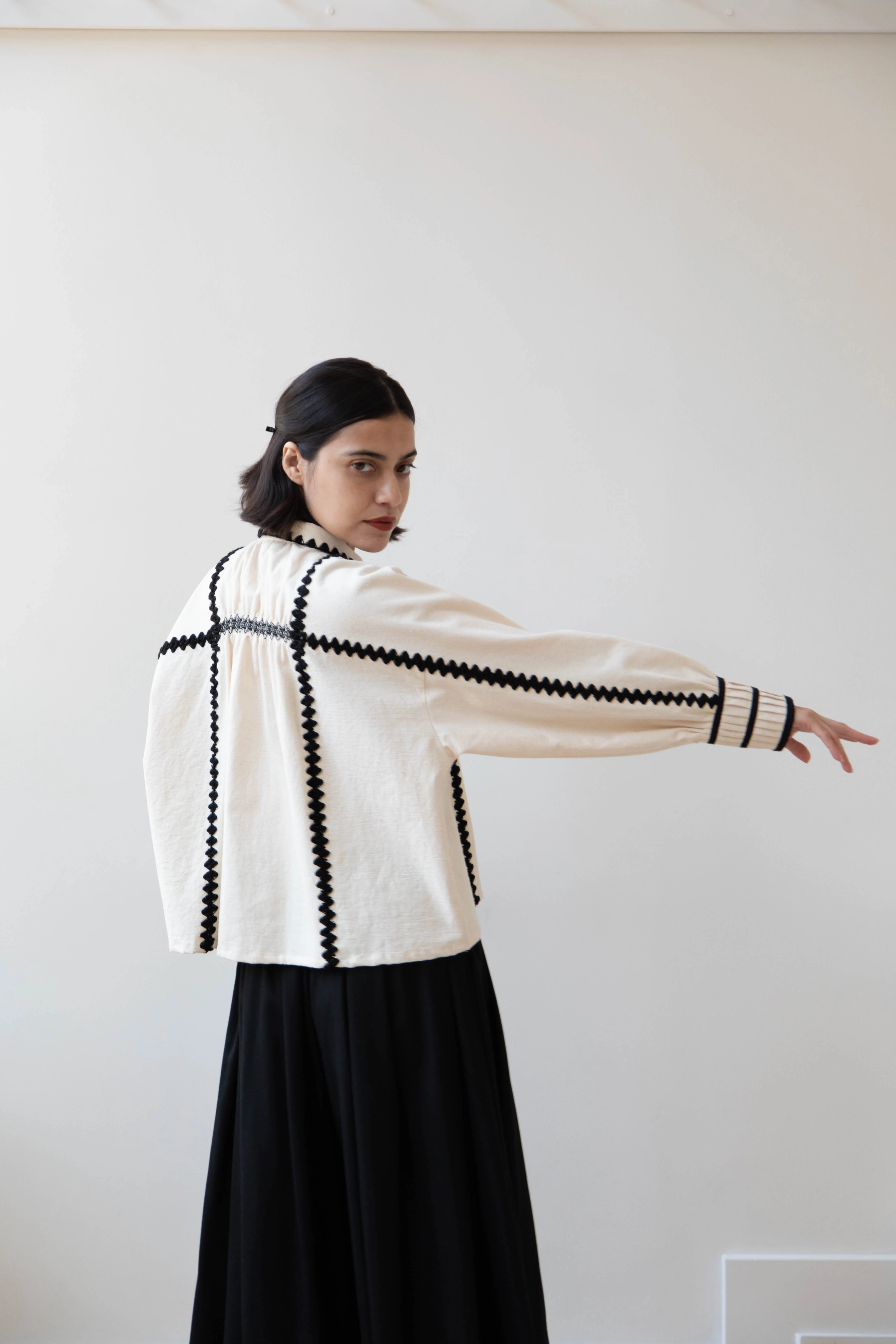 Aseedonclöud | Shepherd Blouse in Off White - Image 49