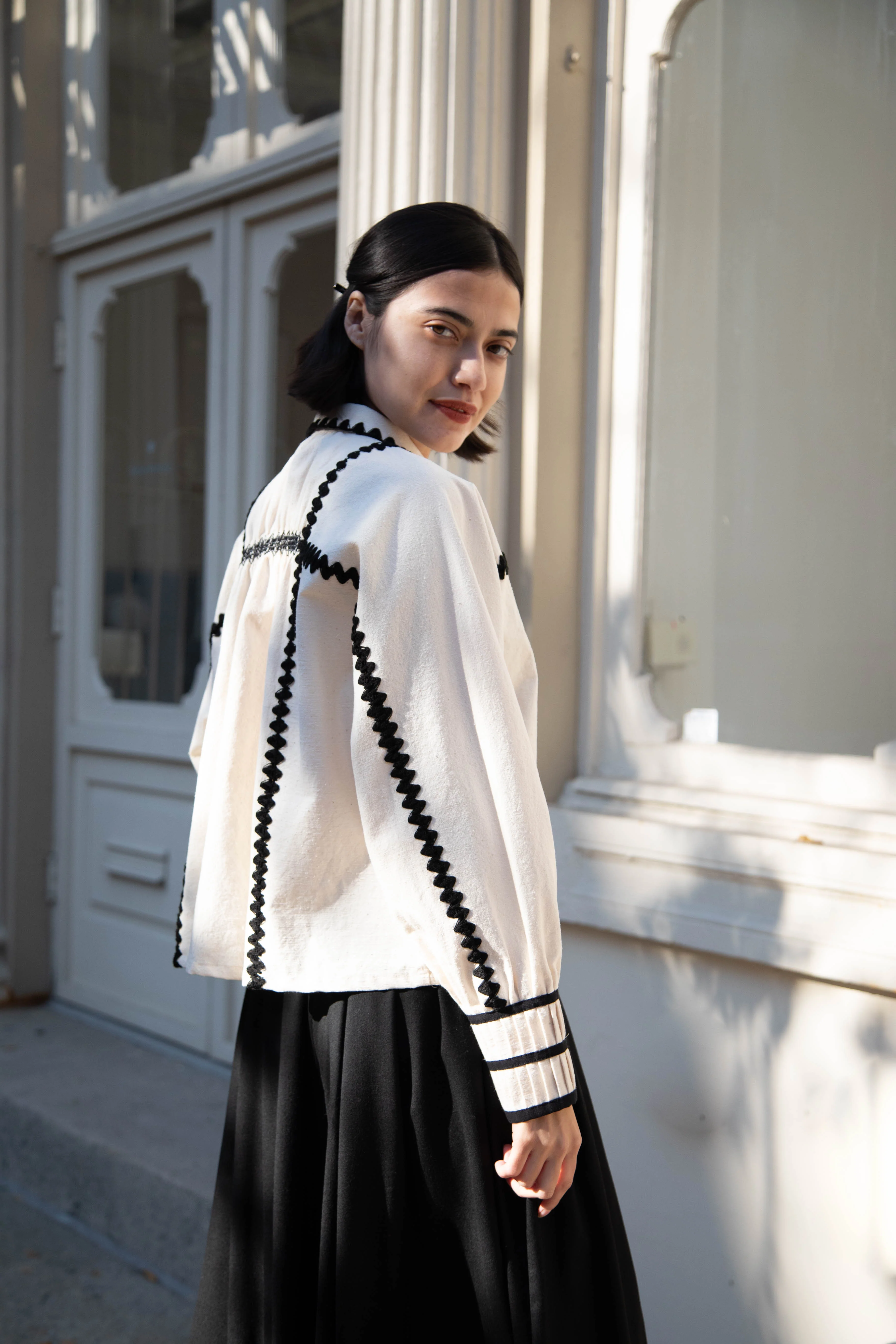 Aseedonclöud | Shepherd Blouse in Off White - Image 5