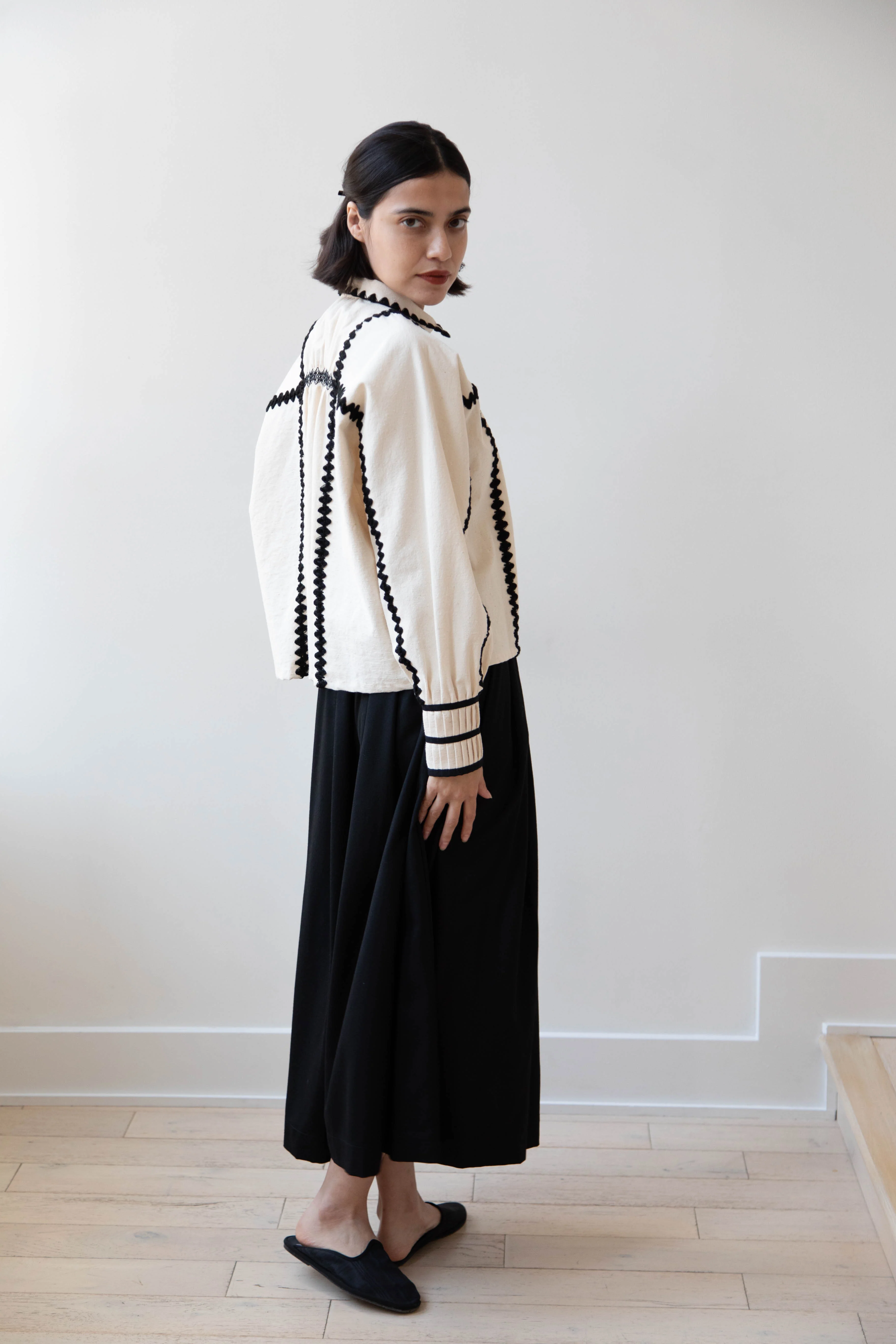 Aseedonclöud | Shepherd Blouse in Off White - Image 50