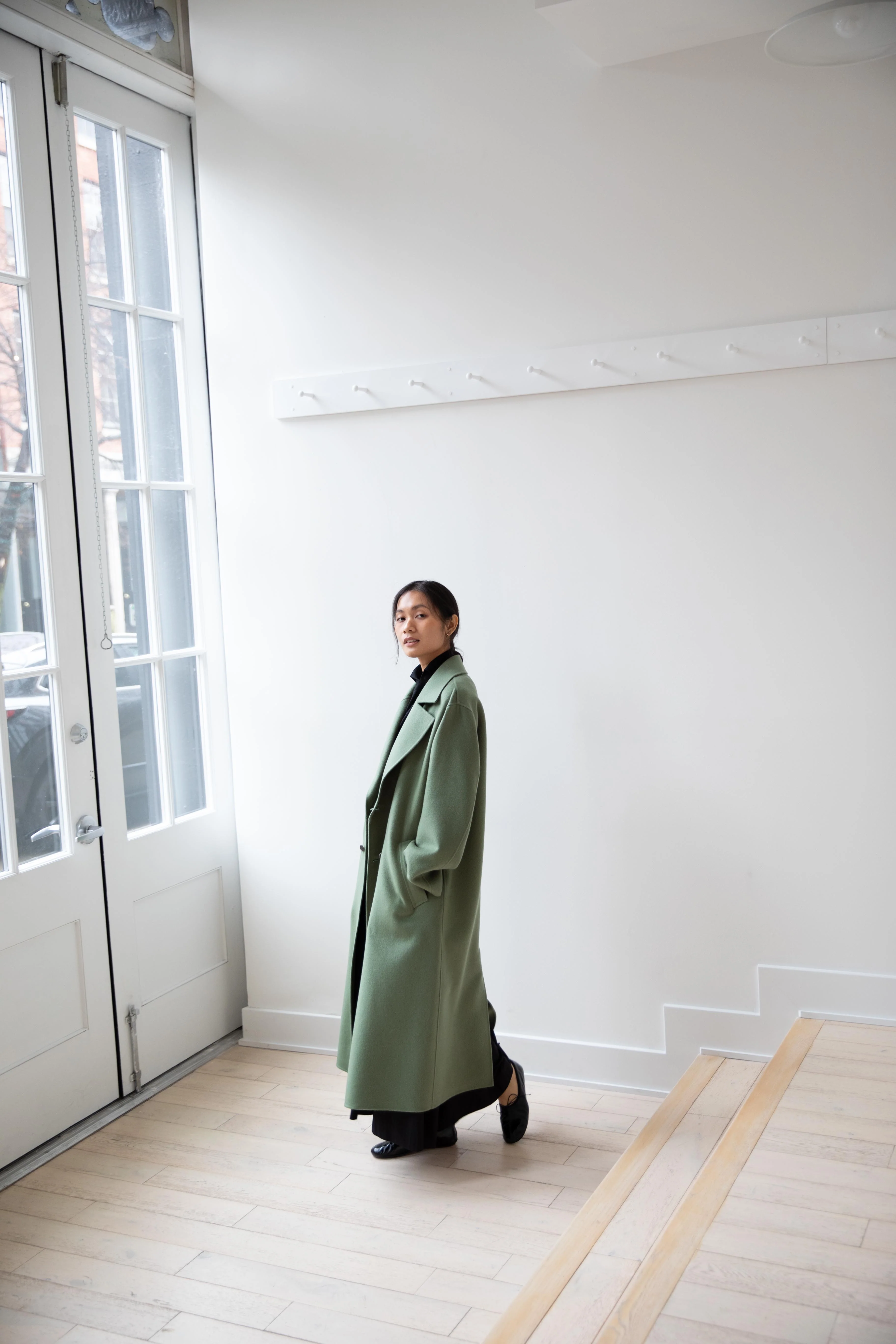 Auralee | Cashmere Melton Handsewn Coat in Olive - Image 11