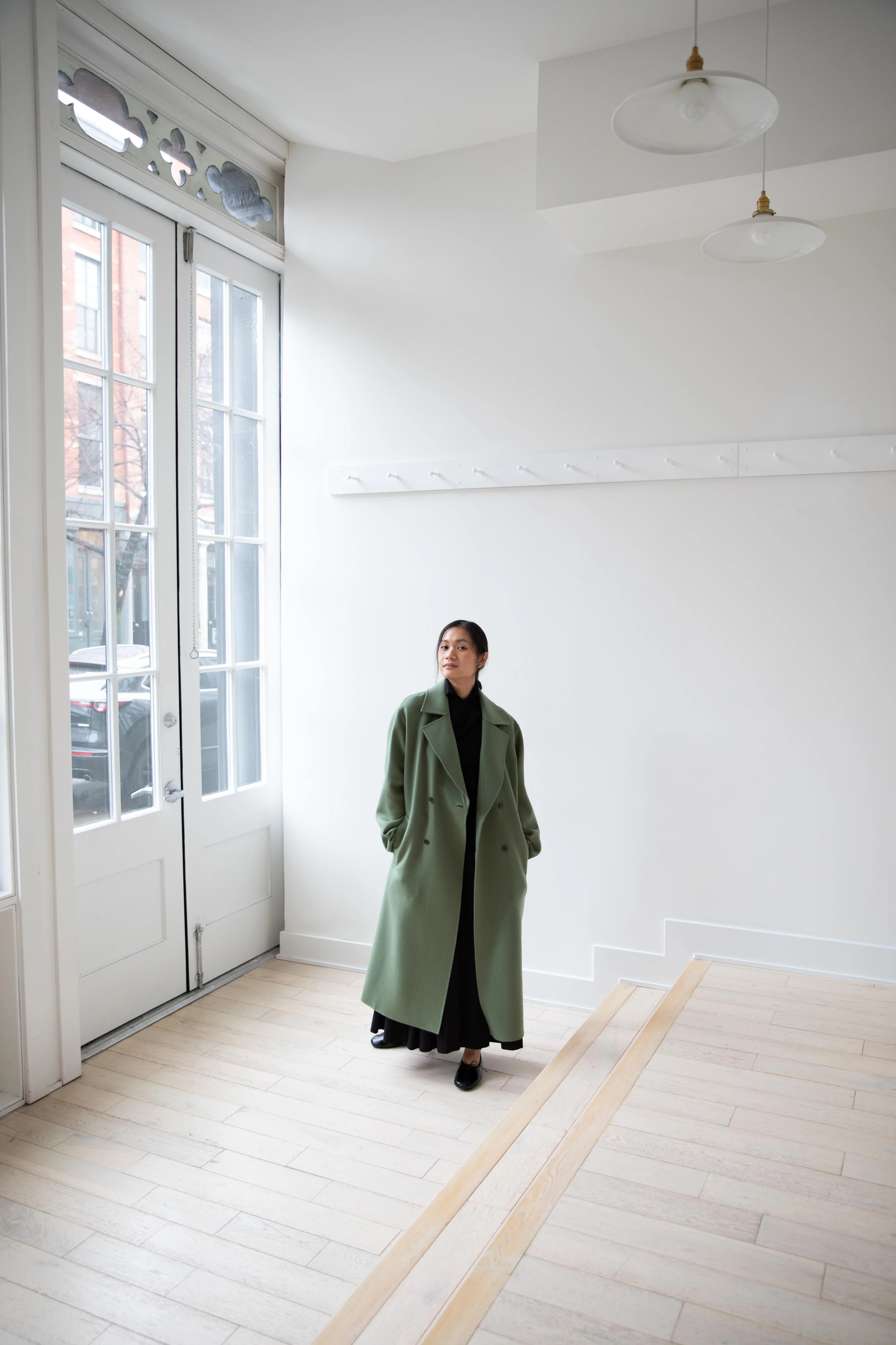 Auralee | Cashmere Melton Handsewn Coat in Olive - Image 12