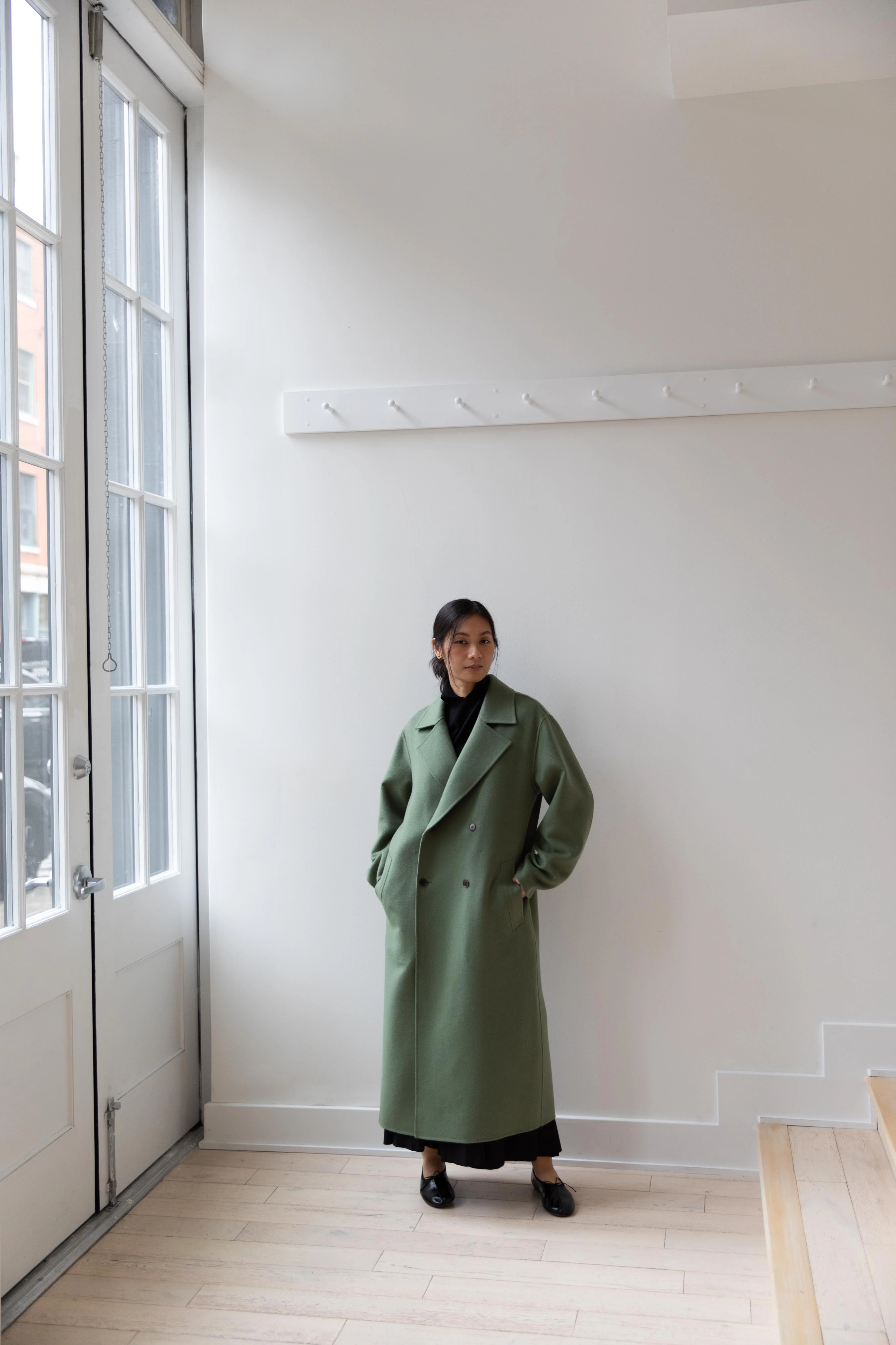 Auralee | Cashmere Melton Handsewn Coat in Olive - Image 35