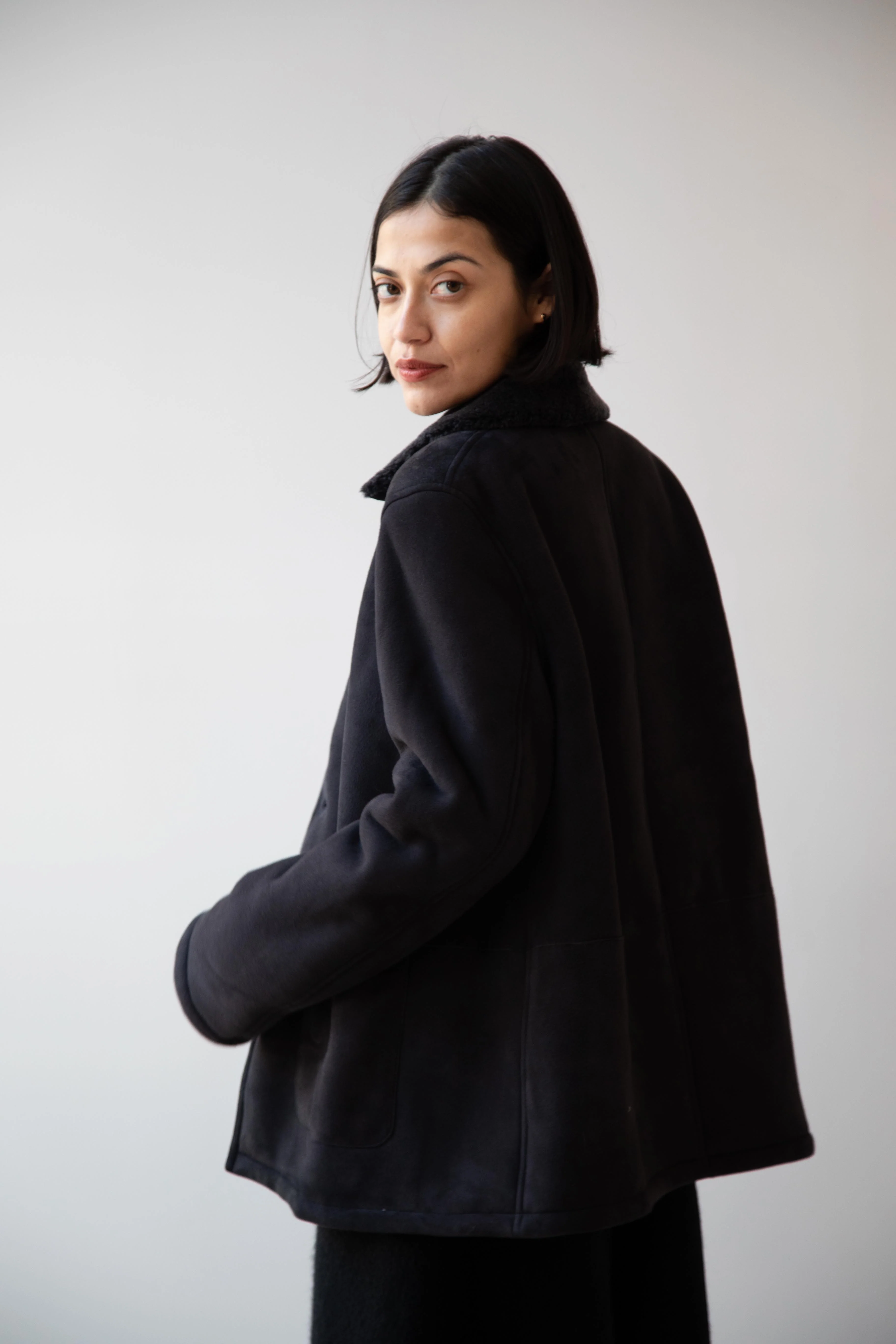 Bergfabel | Shearling Jacket in Black - Image 9