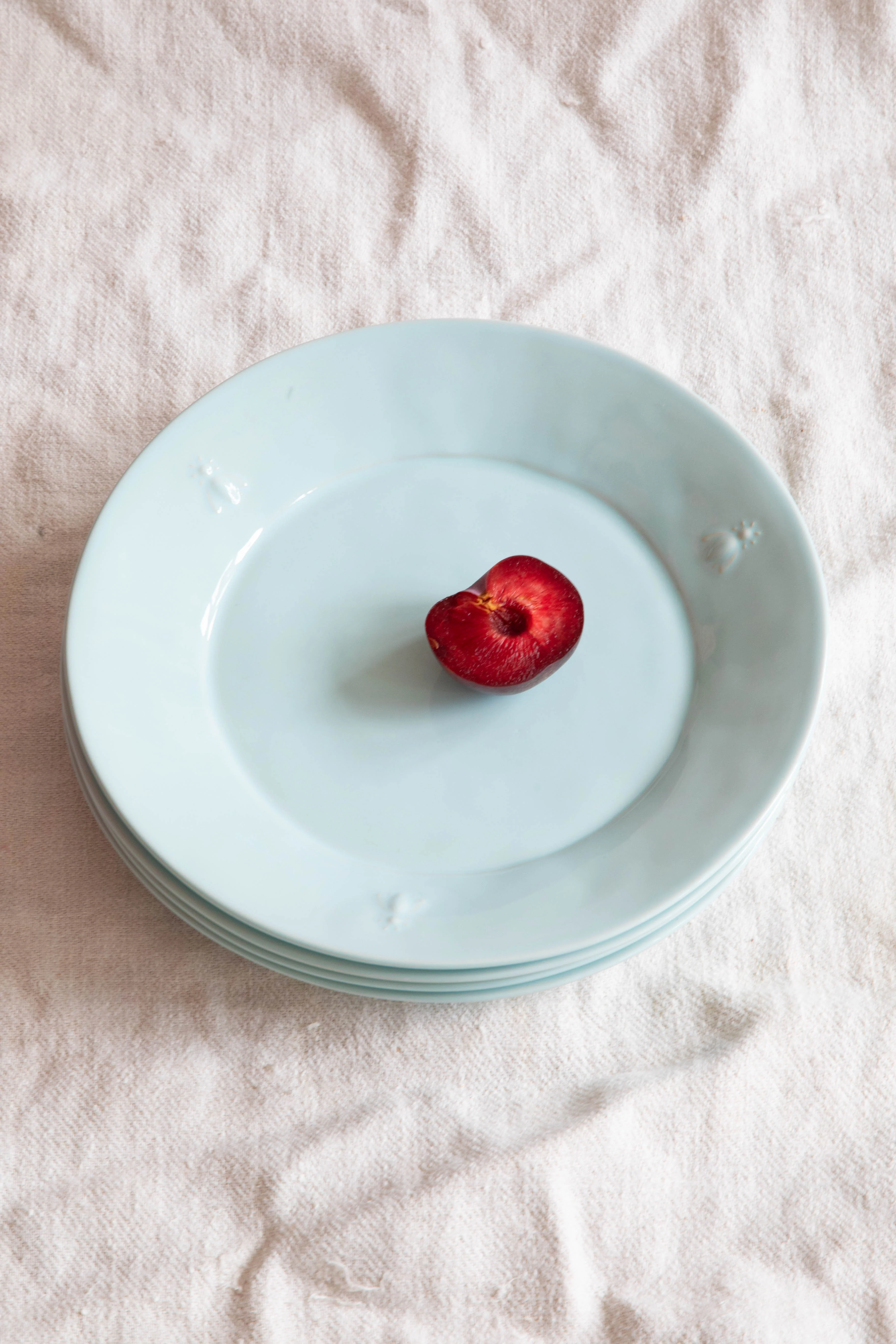Ceramic Bee Dinner Plate in Bleu - Image 4