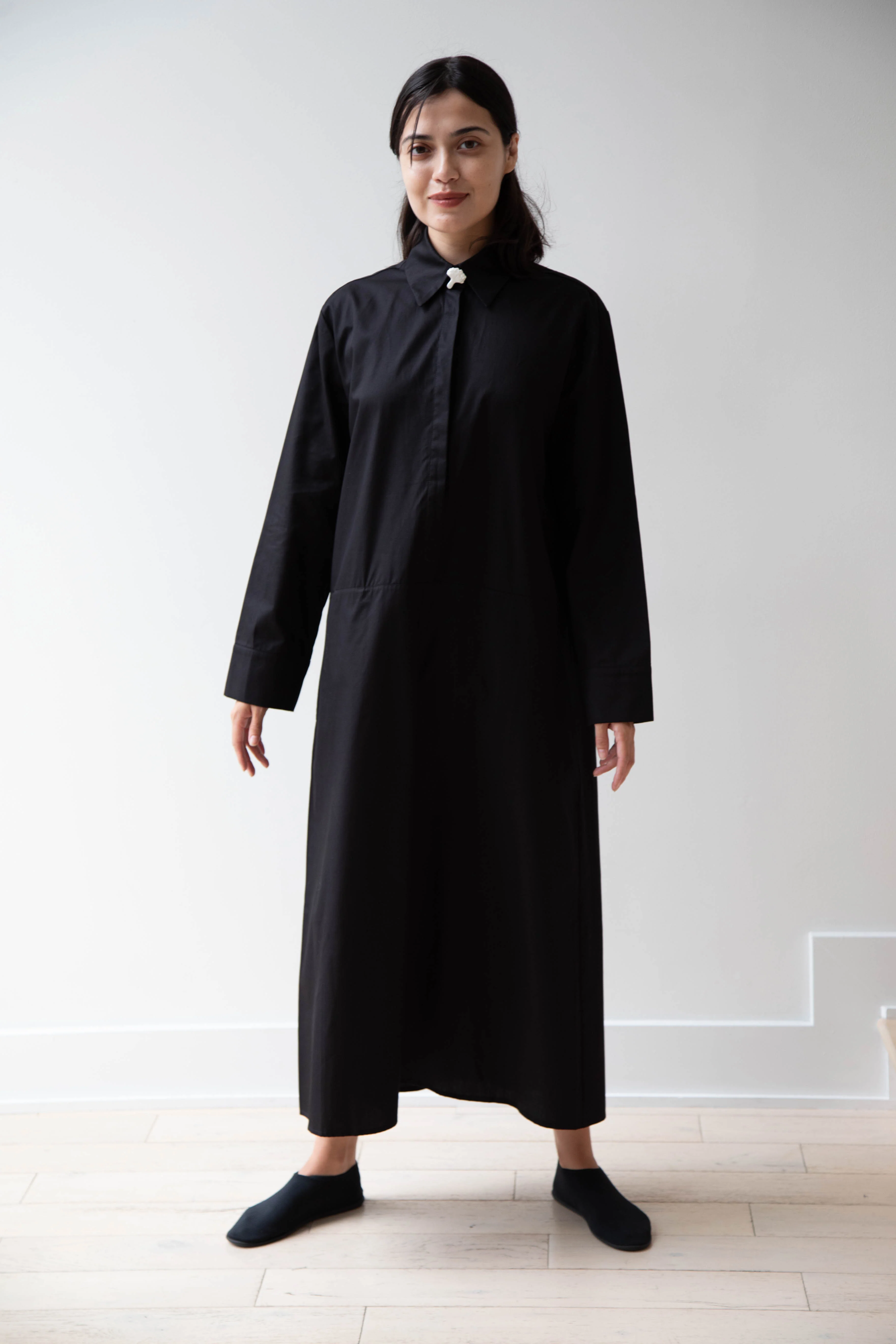 Delegan | Dress With Parcel Button in Black - Image 19
