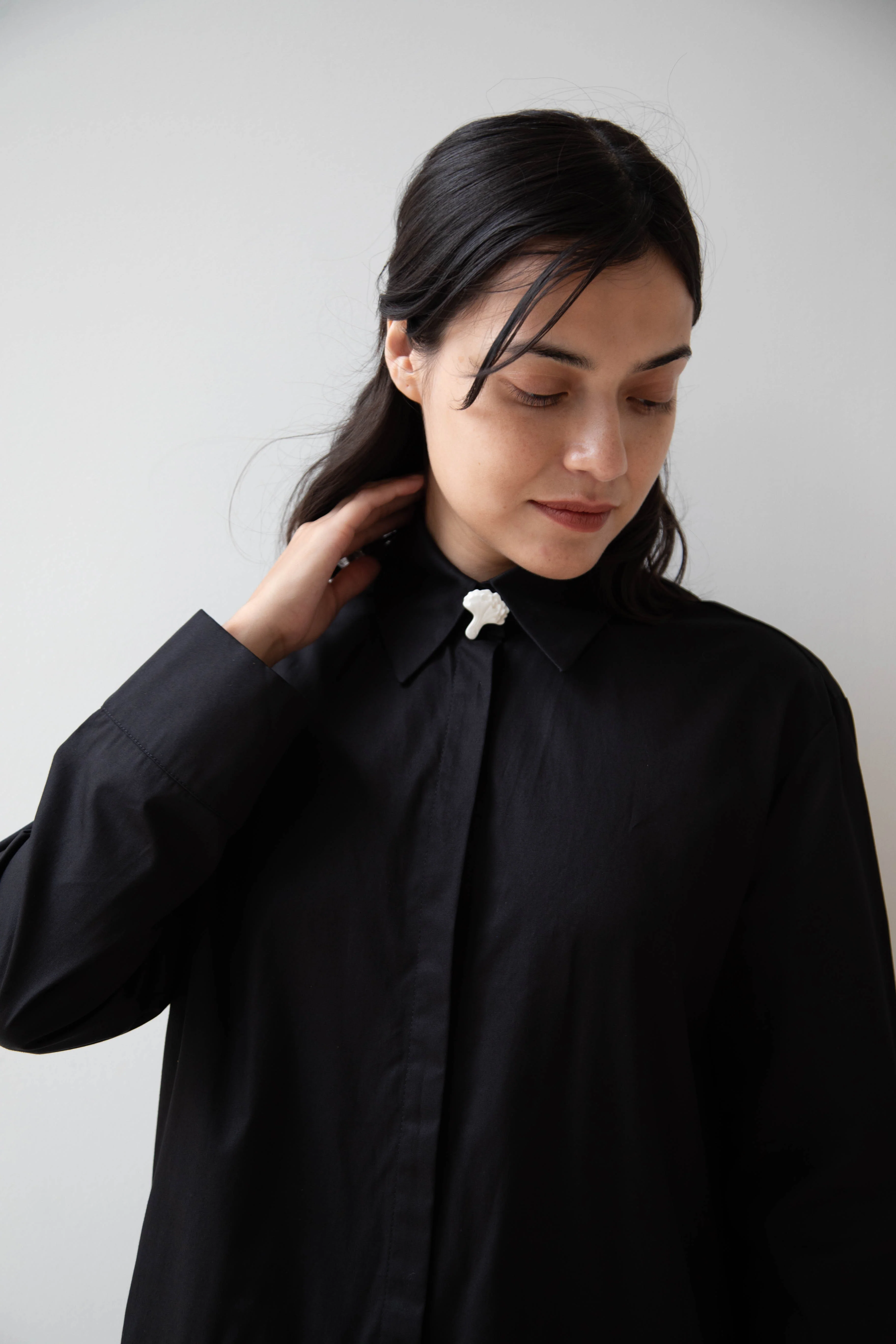 Delegan | Dress With Parcel Button in Black - Image 2