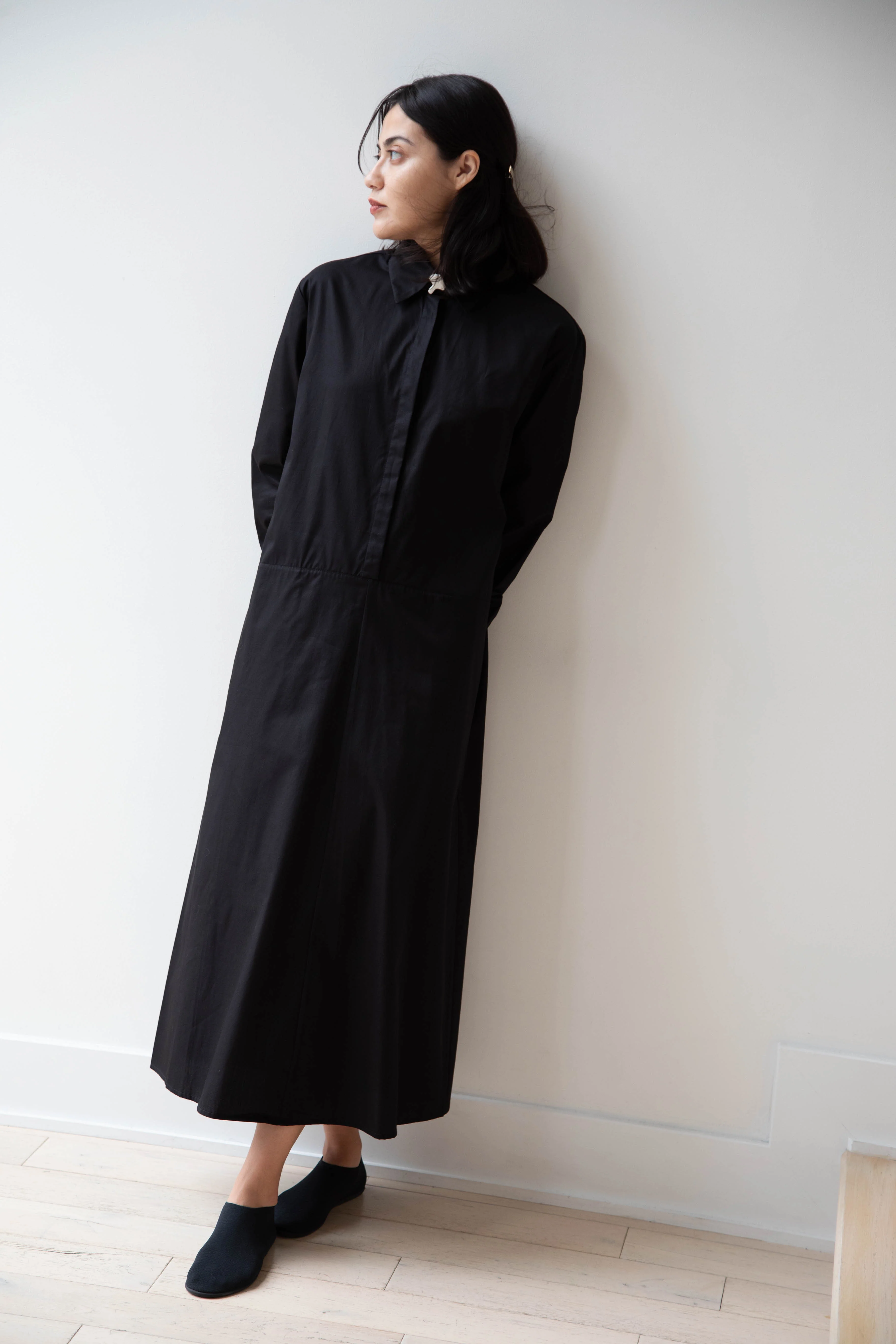 Delegan | Dress With Parcel Button in Black - Image 24