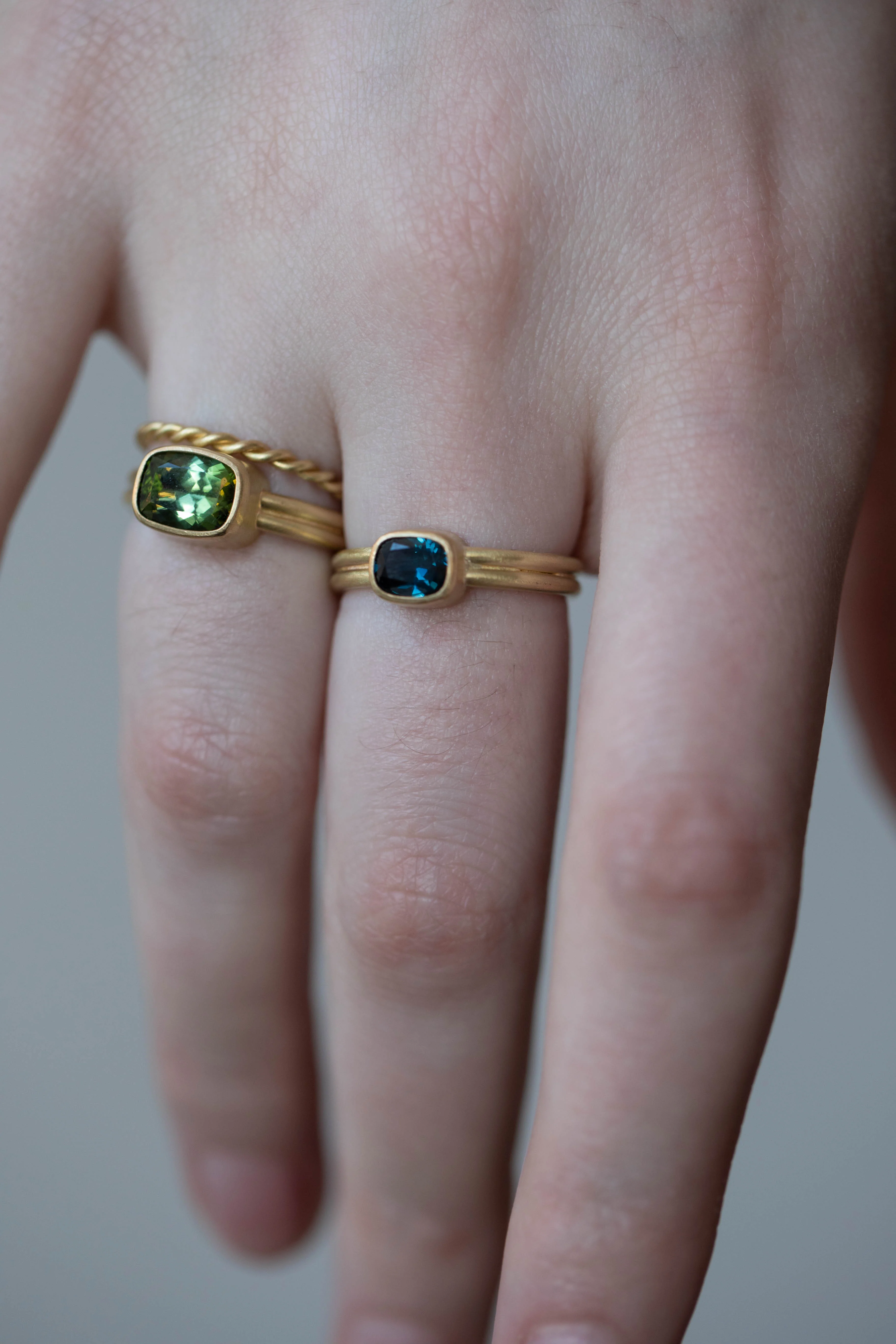 East Camp | Sapphire Double Band Ring in 18k Gold - Image 12