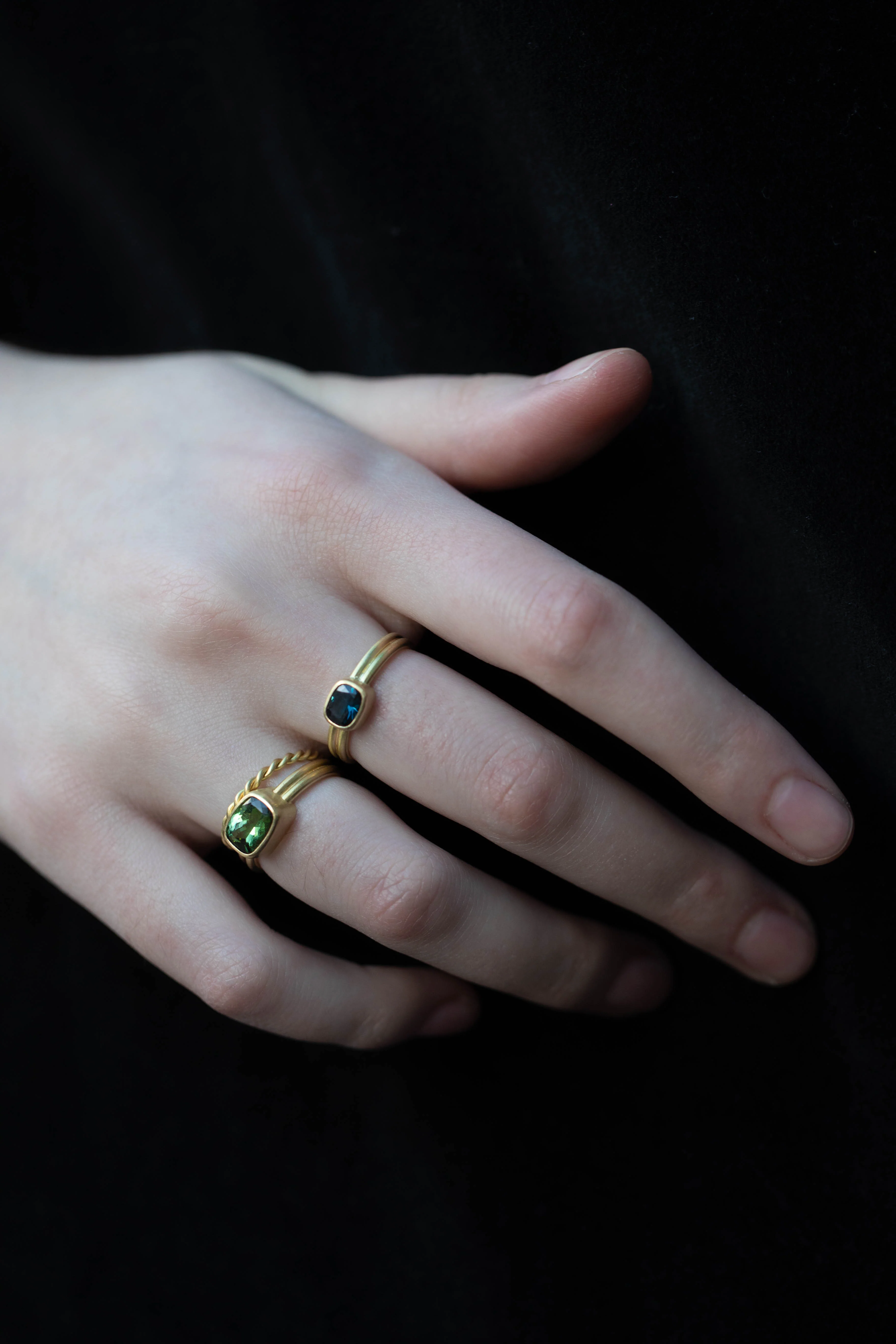 East Camp | Sapphire Double Band Ring in 18k Gold - Image 16
