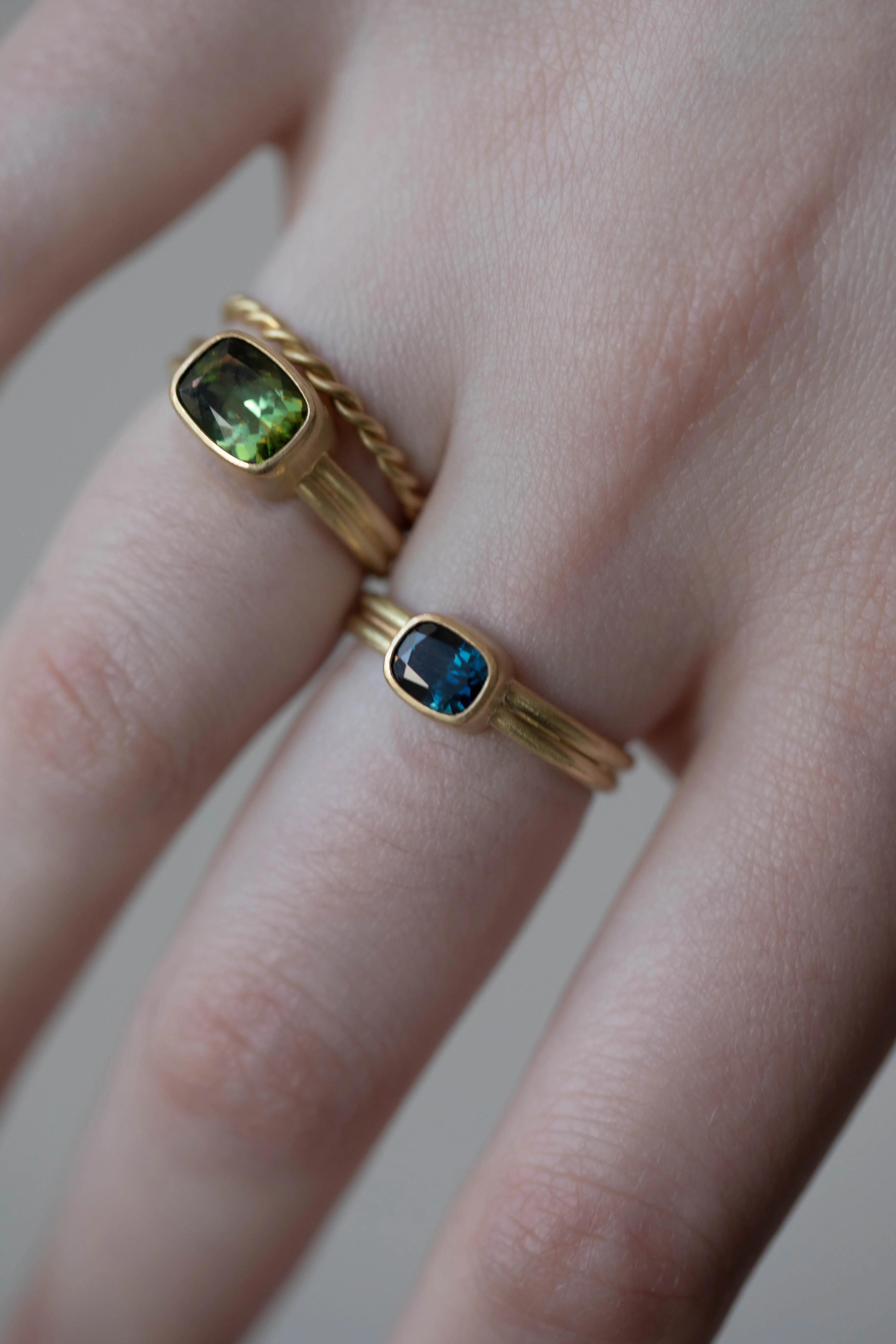 East Camp | Sapphire Double Band Ring in 18k Gold - Image 17