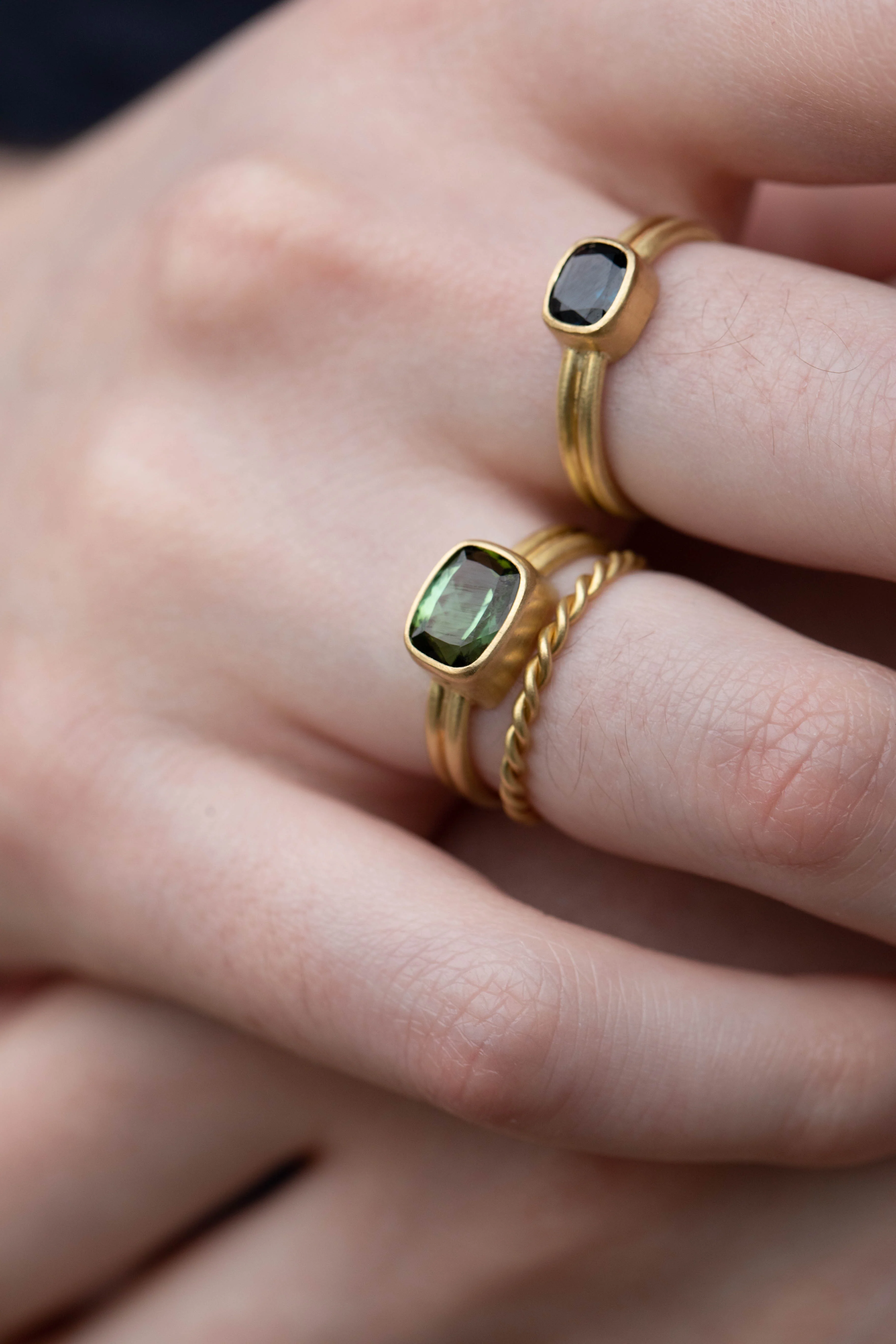 East Camp | Sapphire Double Band Ring in 18k Gold - Image 23