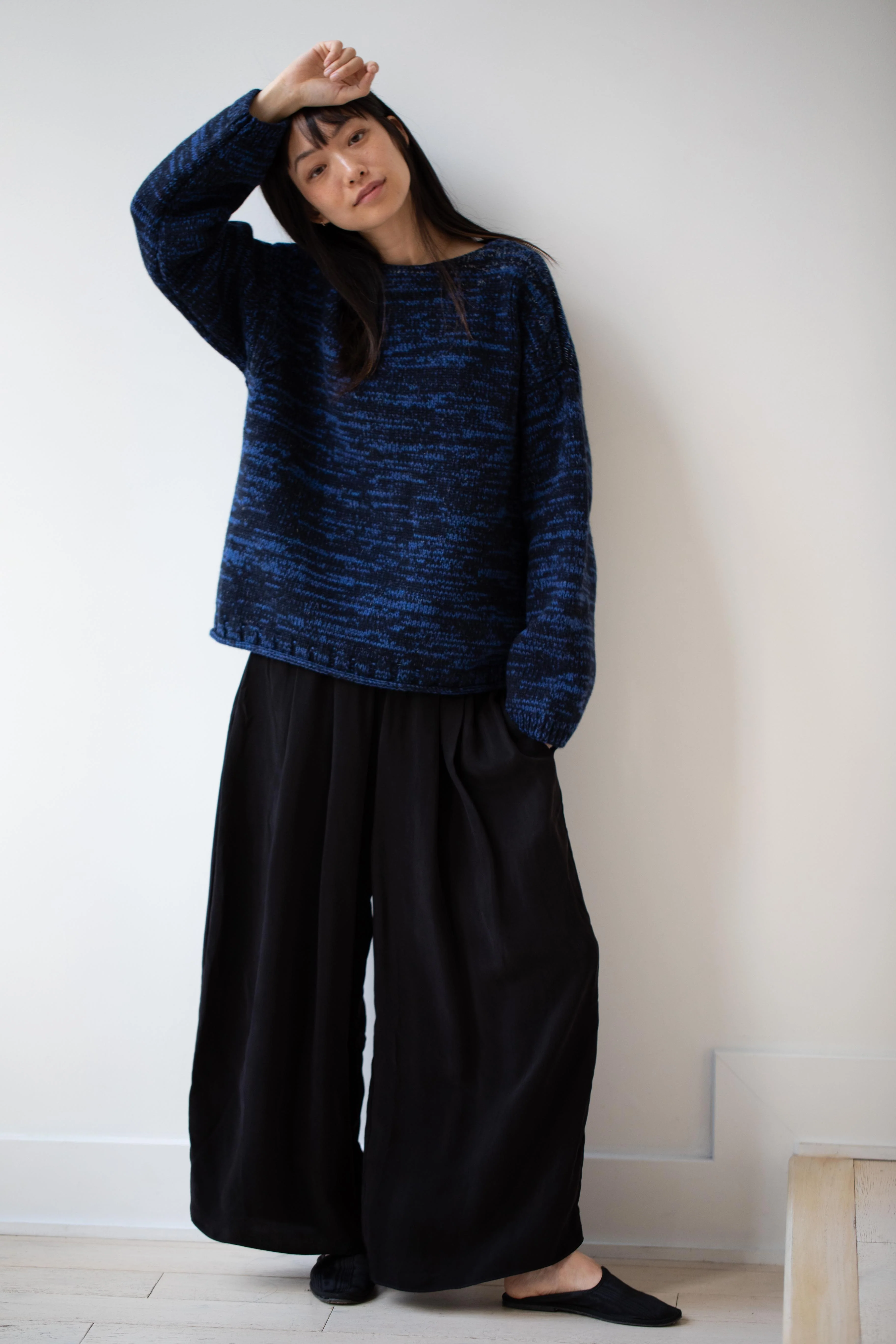 École De Curiosités | Moria Sweater Knitwear in Mazarine Melange - Image 17