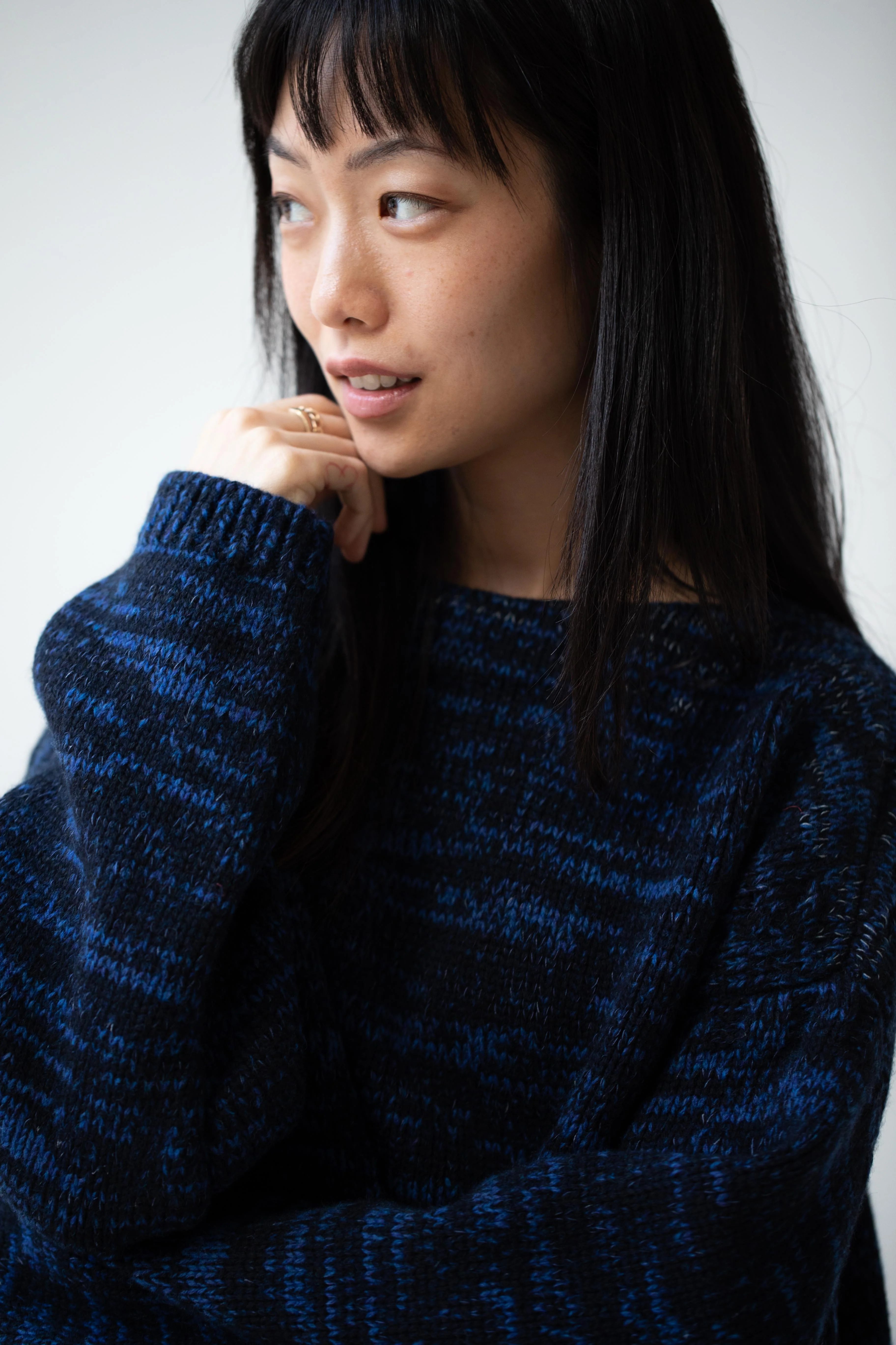 École De Curiosités | Moria Sweater Knitwear in Mazarine Melange - Image 35