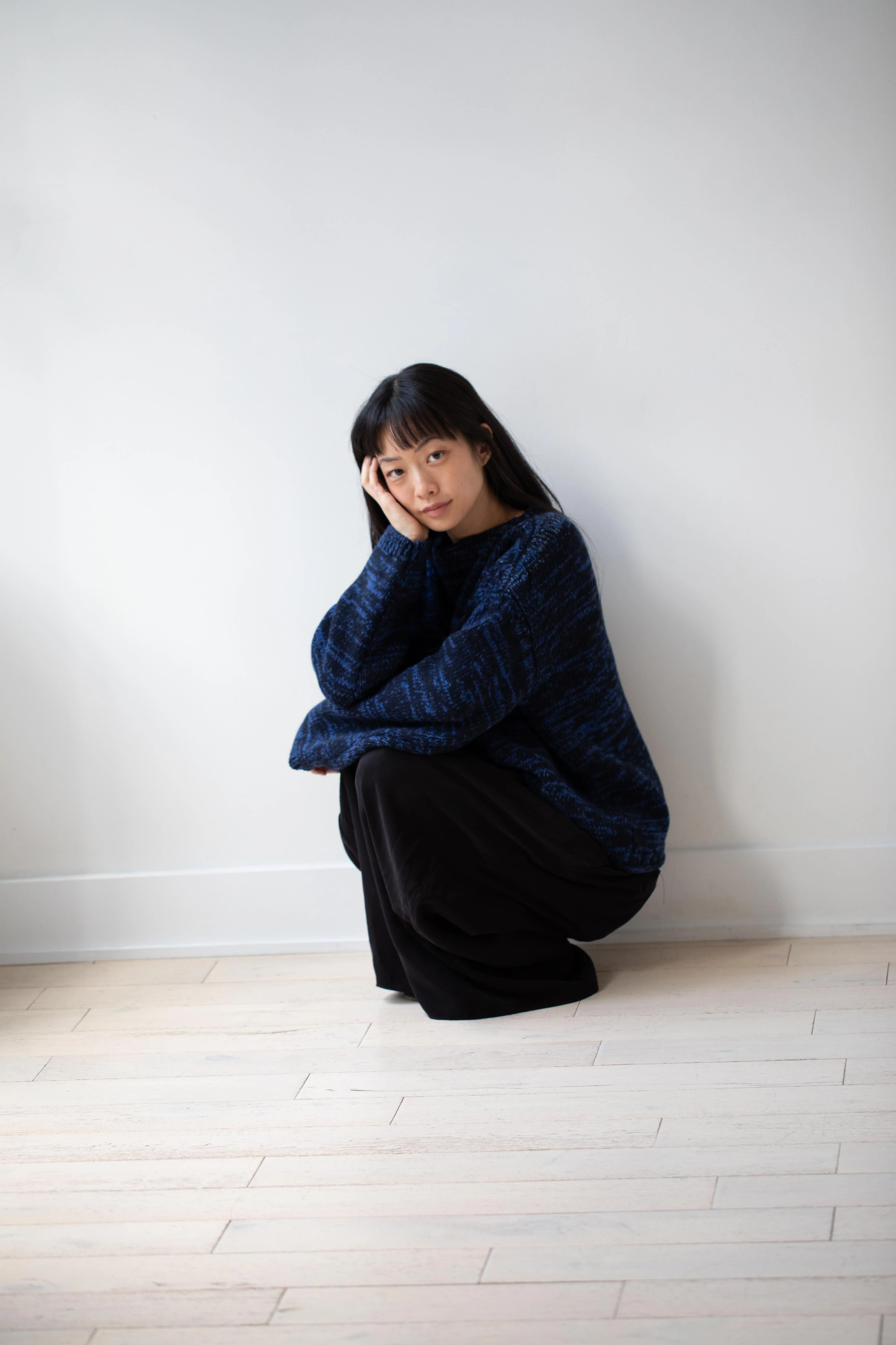 École De Curiosités | Moria Sweater Knitwear in Mazarine Melange - Image 47