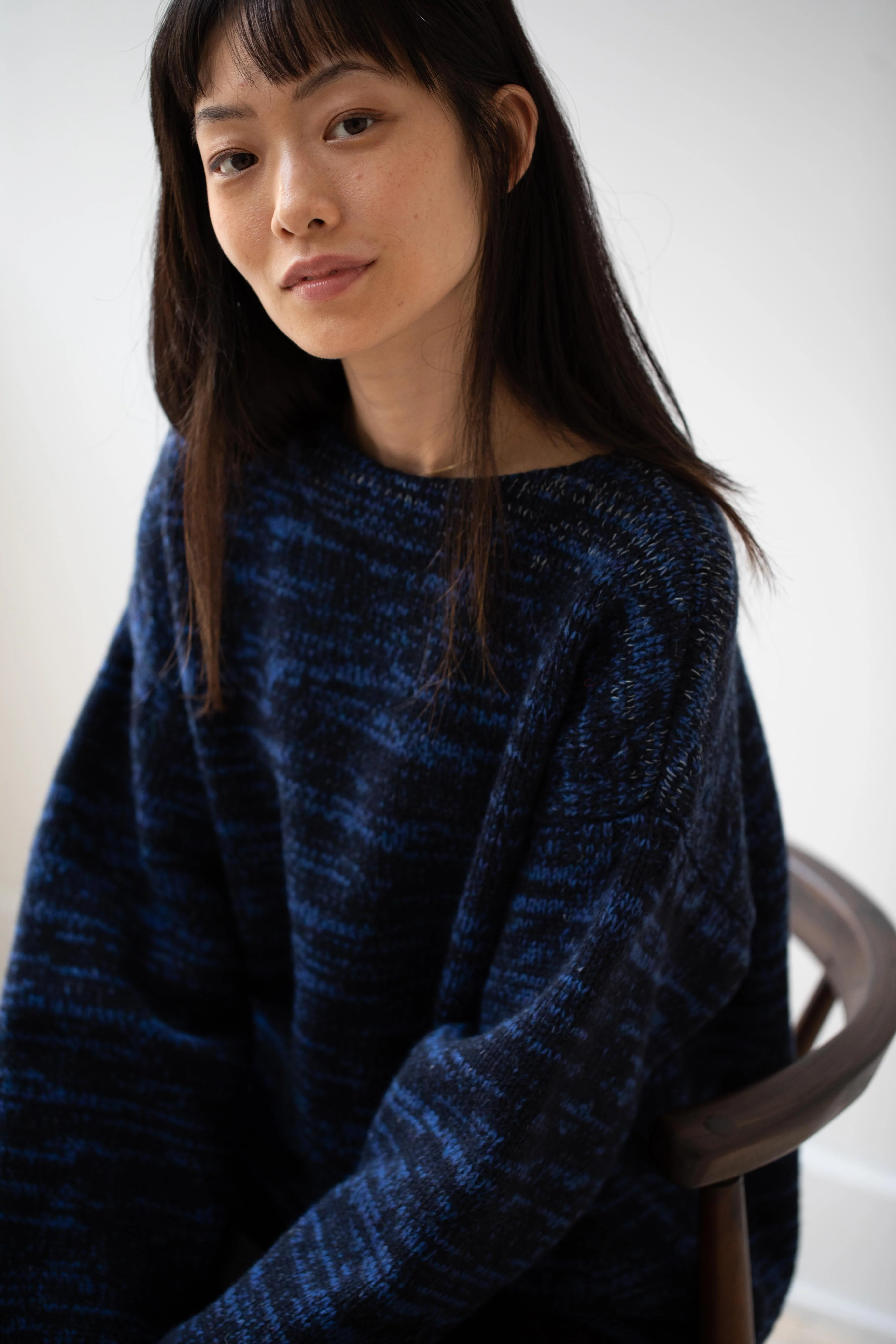 École De Curiosités | Moria Sweater Knitwear in Mazarine Melange - Image 54