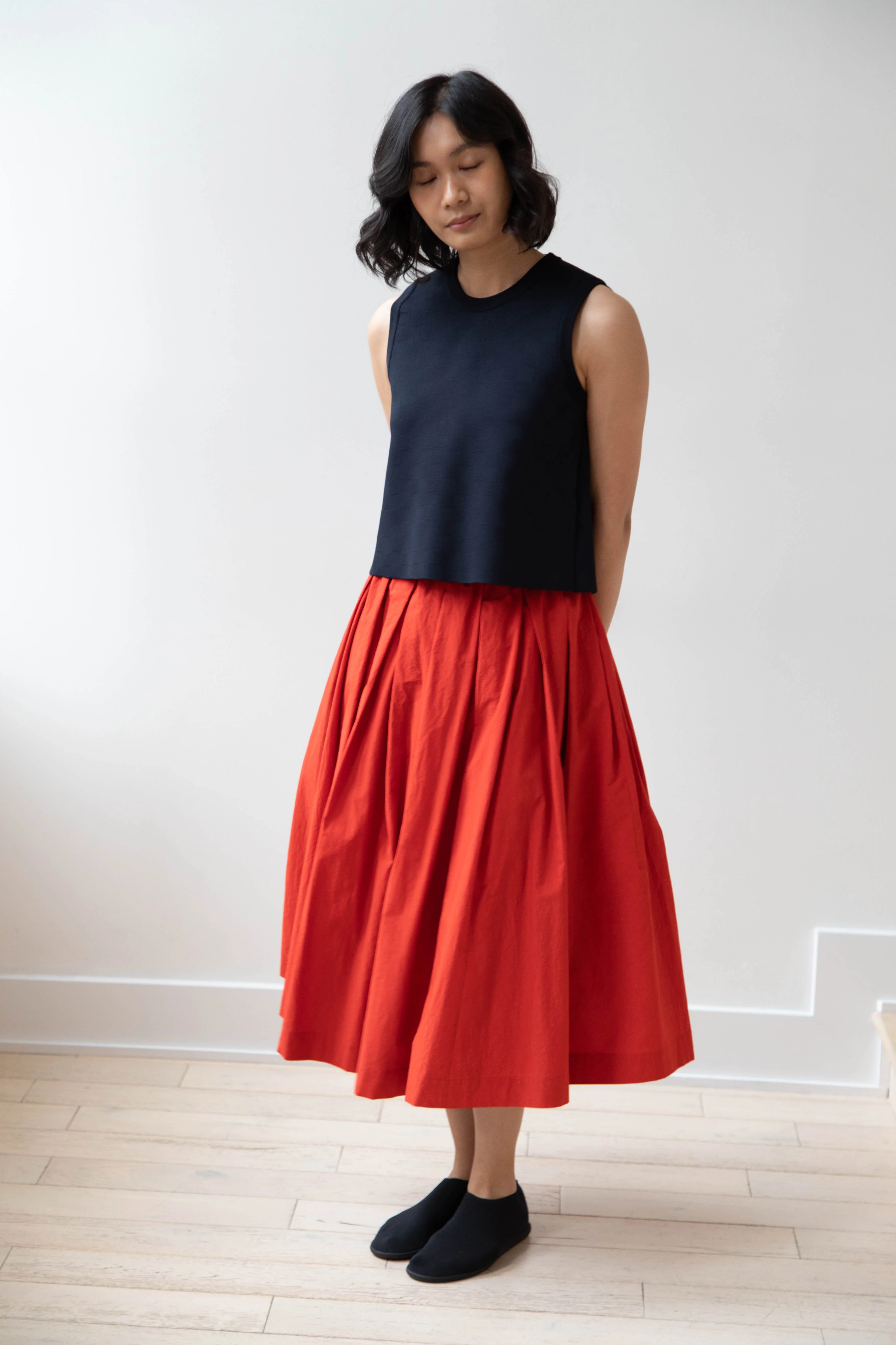 École de Curiosités | Solange Skirt in Red - Image 10