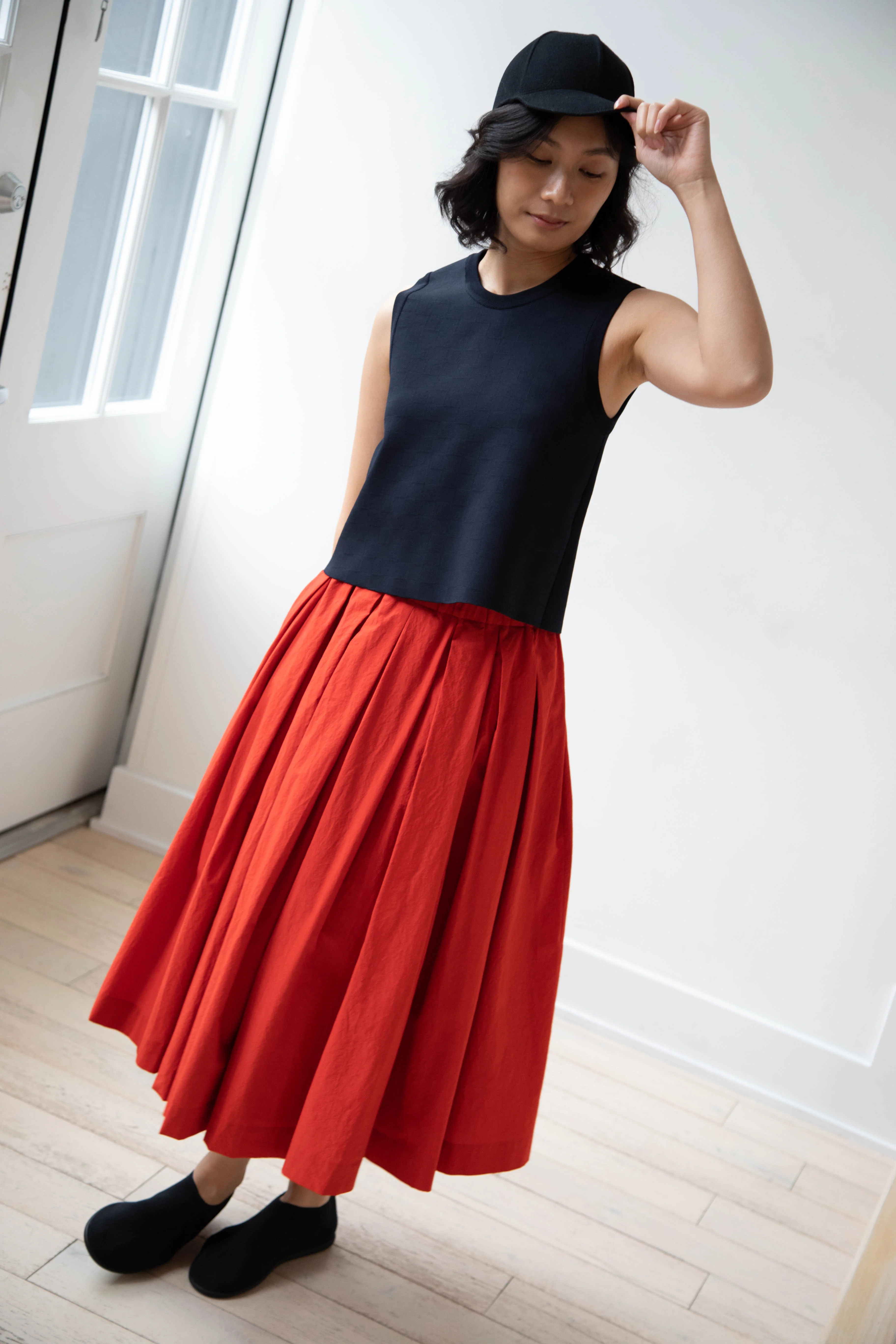 École de Curiosités | Solange Skirt in Red - Image 14