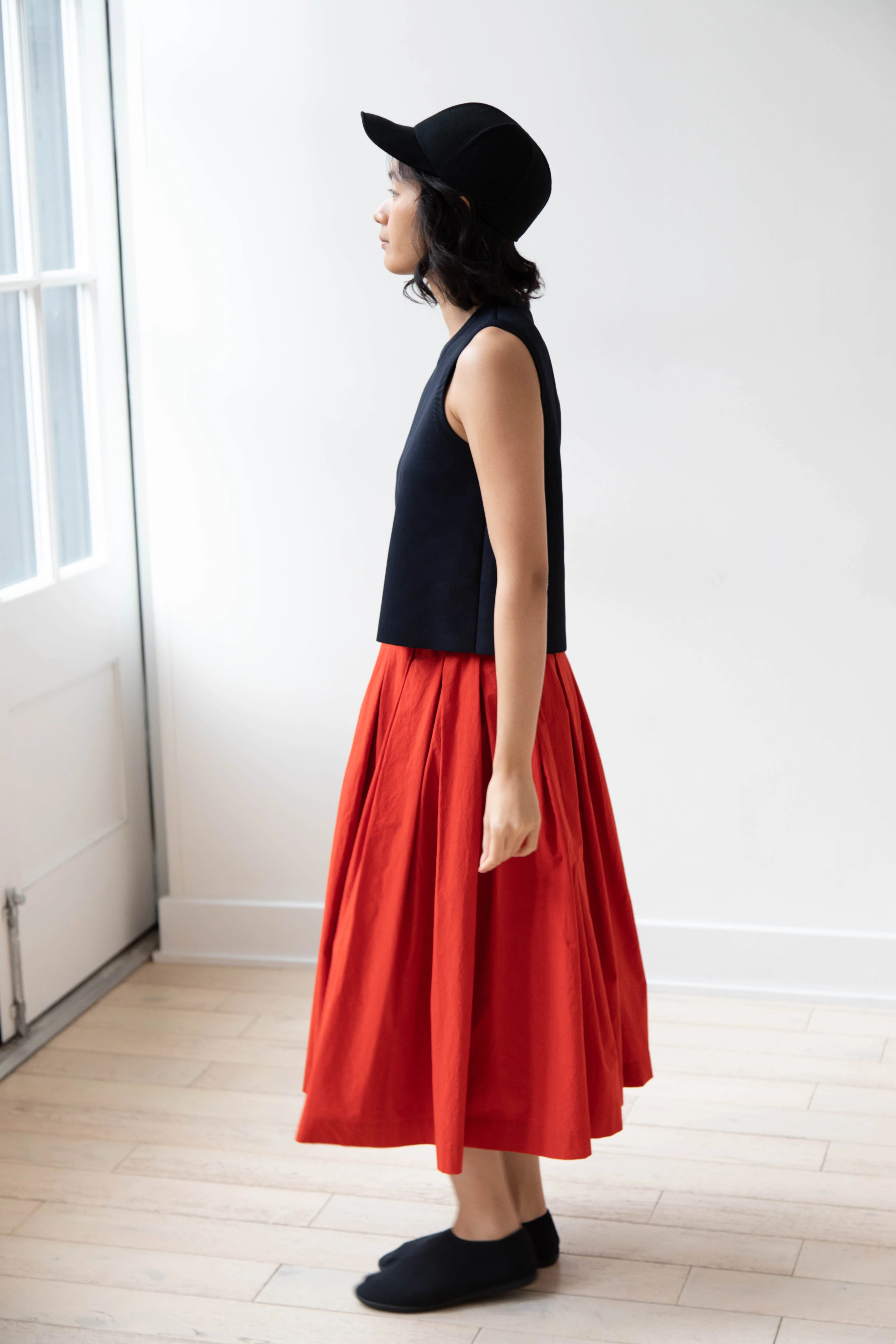 École de Curiosités | Solange Skirt in Red - Image 19