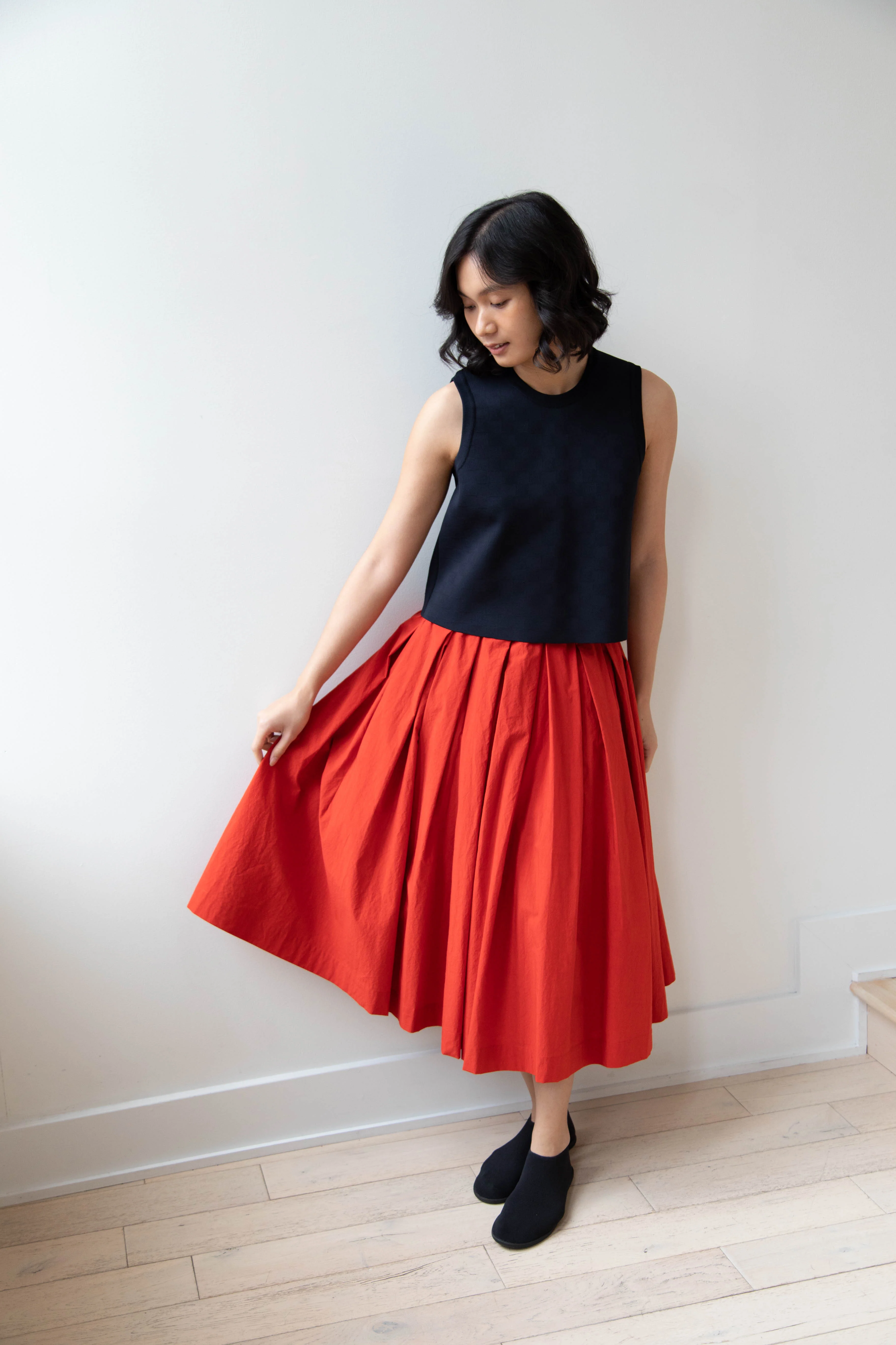 École de Curiosités | Solange Skirt in Red - Image 29